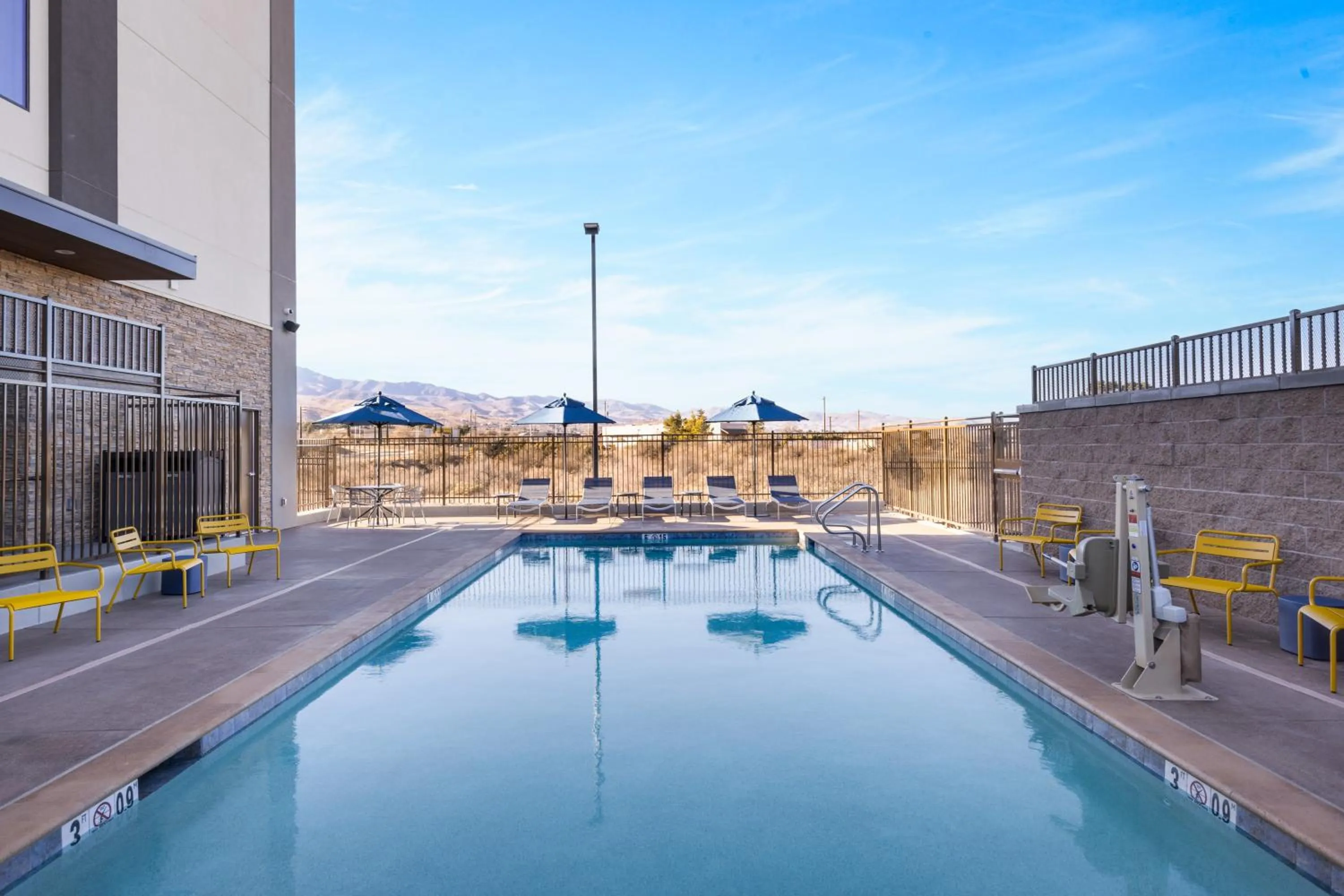 Swimming pool in Hampton Inn & Suites Cottonwood, Az