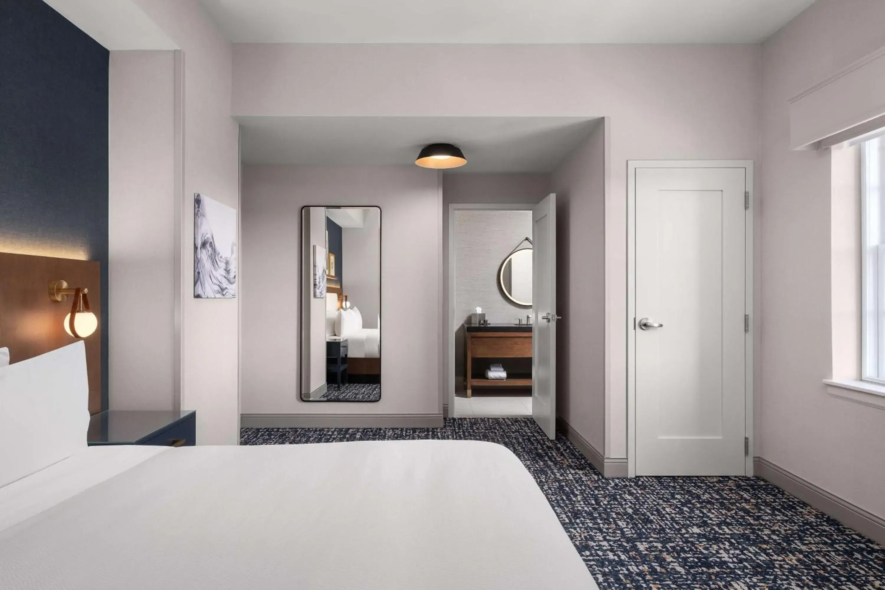 Bed in The Well House Hamilton, Tapestry Collection By Hilton Bed in The Well House Hamilton, Tapestry Collection By Hilton