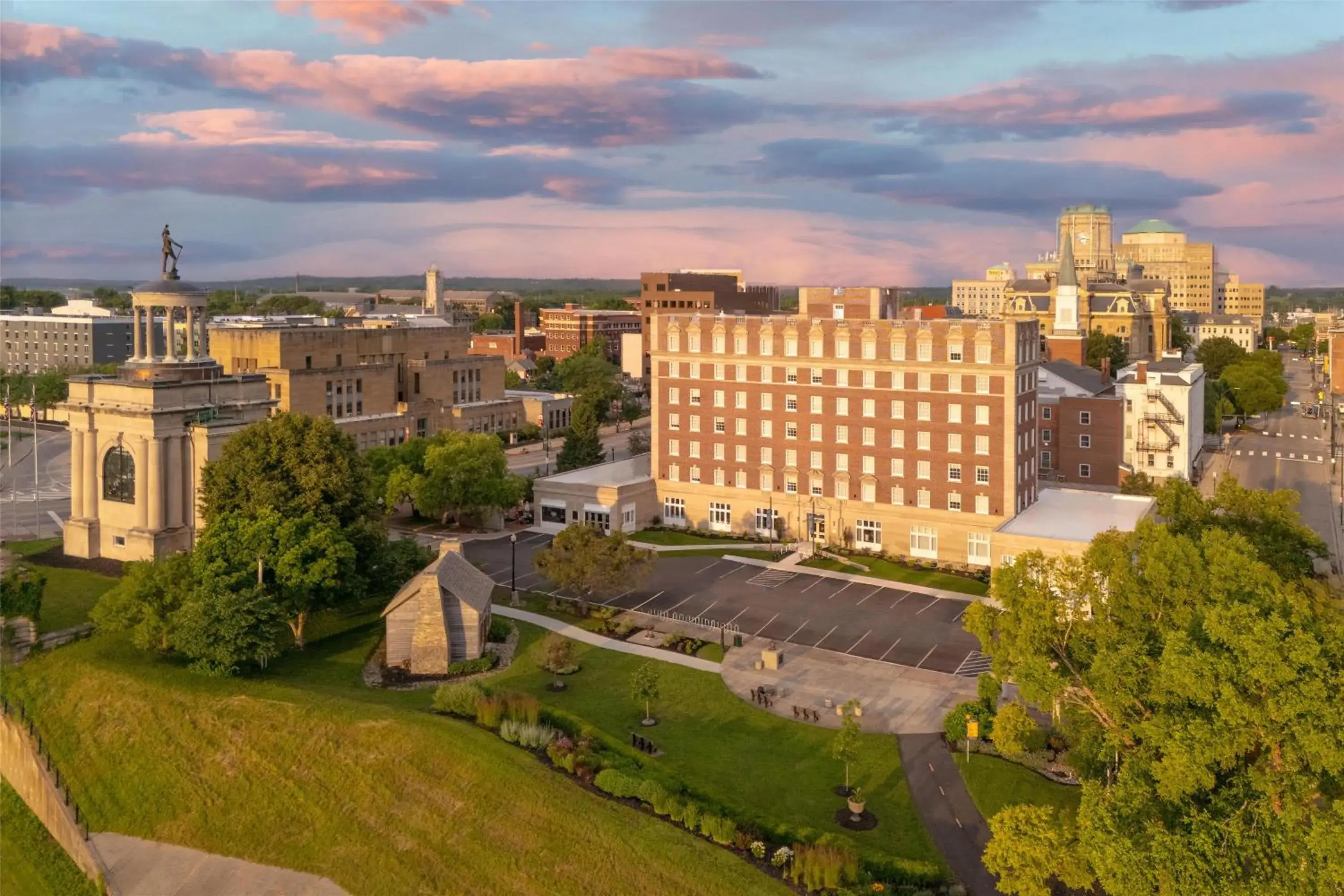 Property building in The Well House Hamilton, Tapestry Collection By Hilton Property building in The Well House Hamilton, Tapestry Collection By Hilton