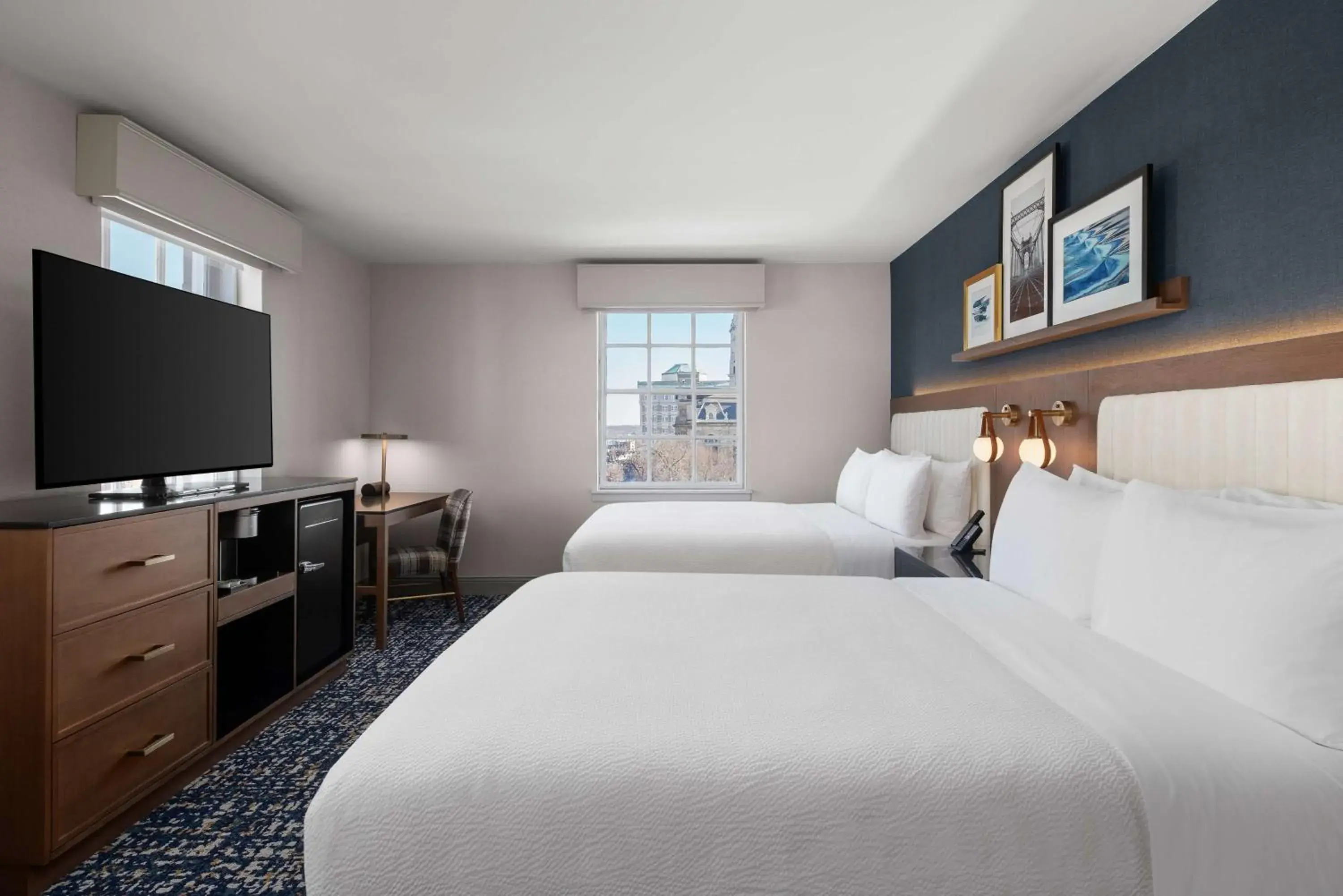 Bed in The Well House Hamilton, Tapestry Collection By Hilton Bed in The Well House Hamilton, Tapestry Collection By Hilton