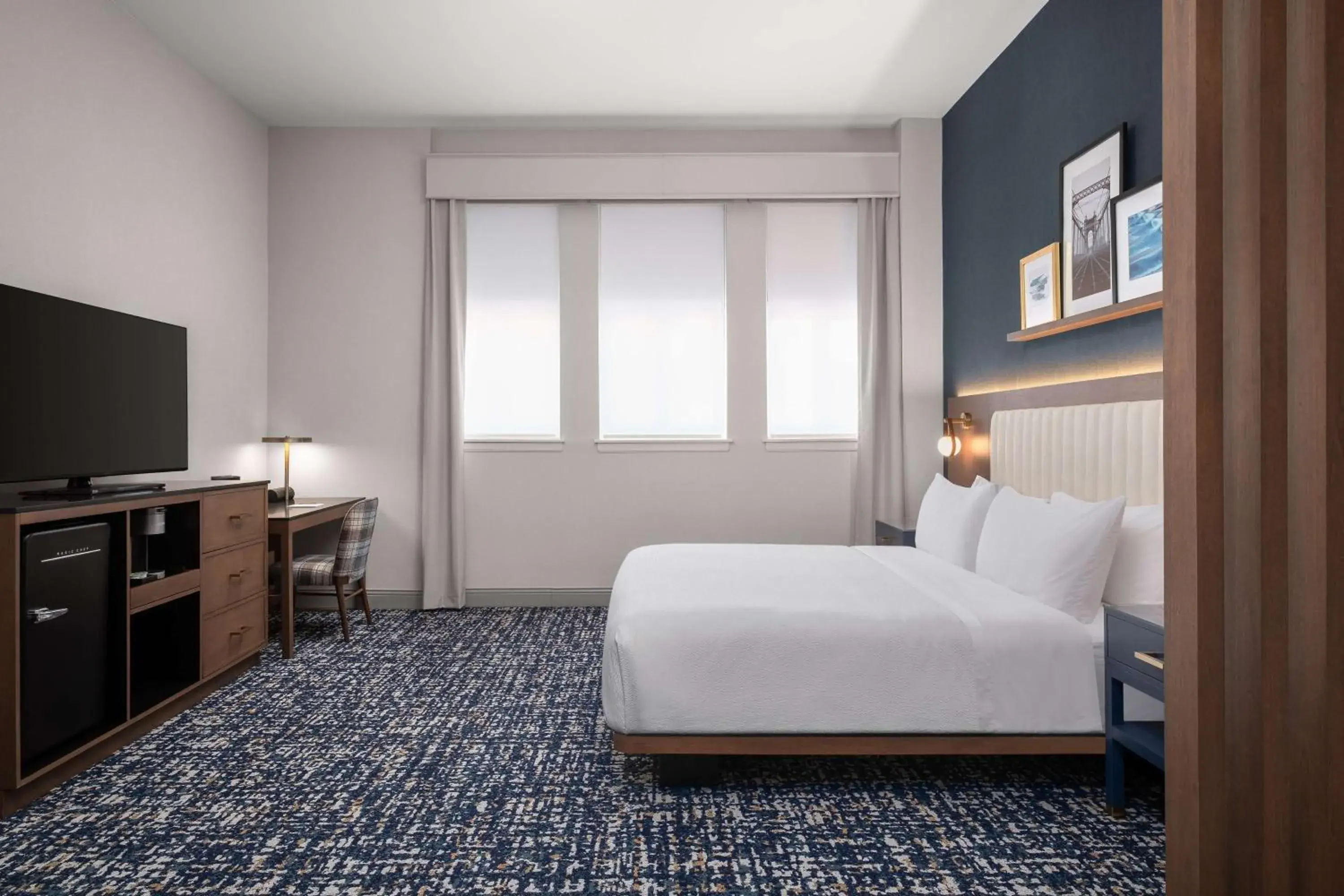 Bed in The Well House Hamilton, Tapestry Collection By Hilton Bed in The Well House Hamilton, Tapestry Collection By Hilton