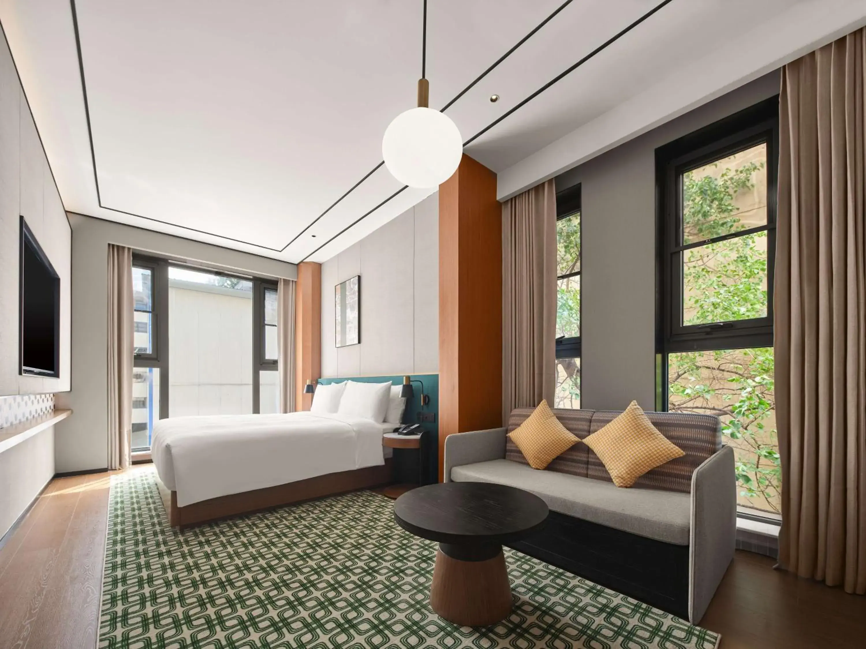 Living room, Bed in Hilton Garden Inn Xi'An Bell Tower Living room, Bed in Hilton Garden Inn Xi'An Bell Tower