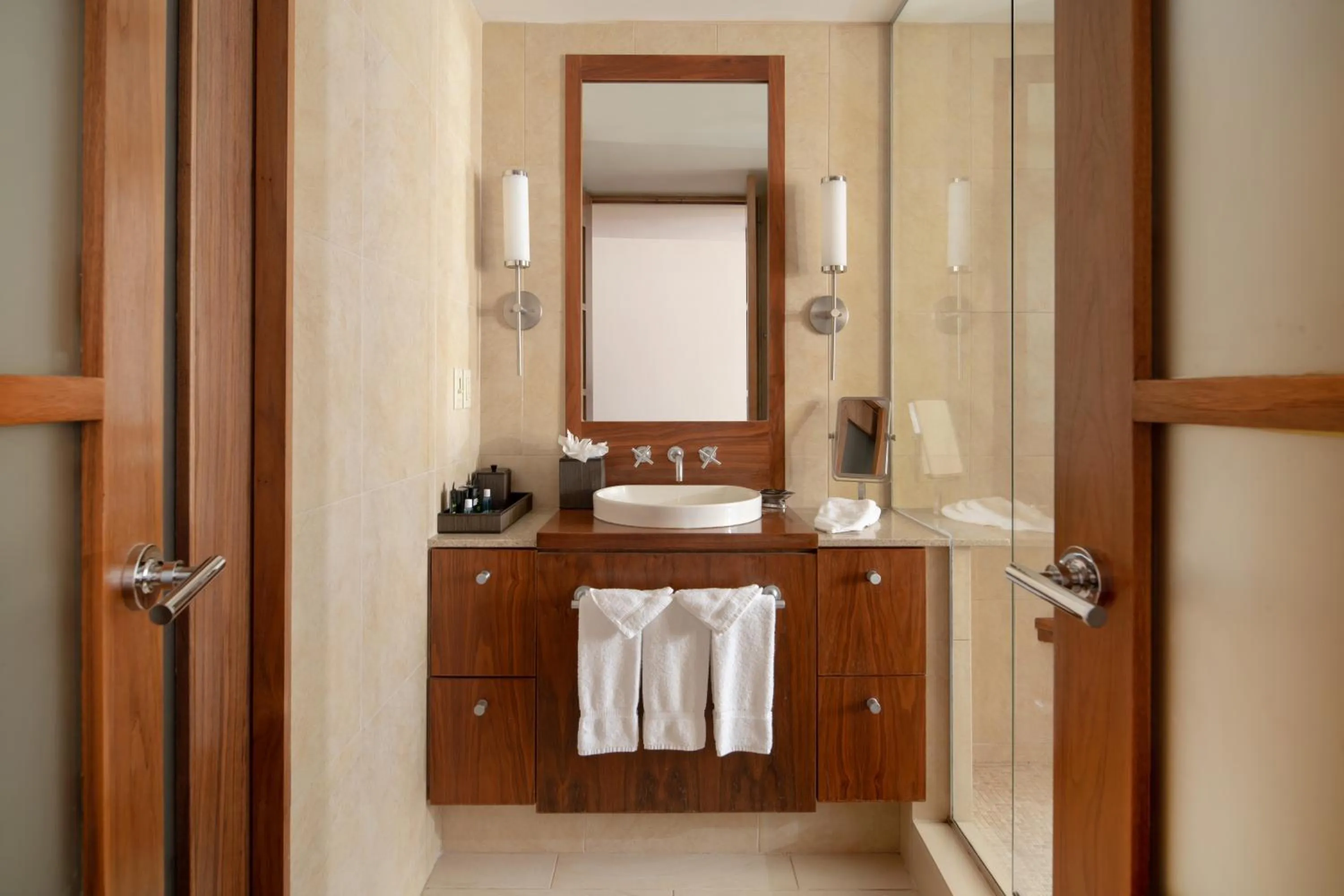 Bathroom in Portland Harbor Hotel