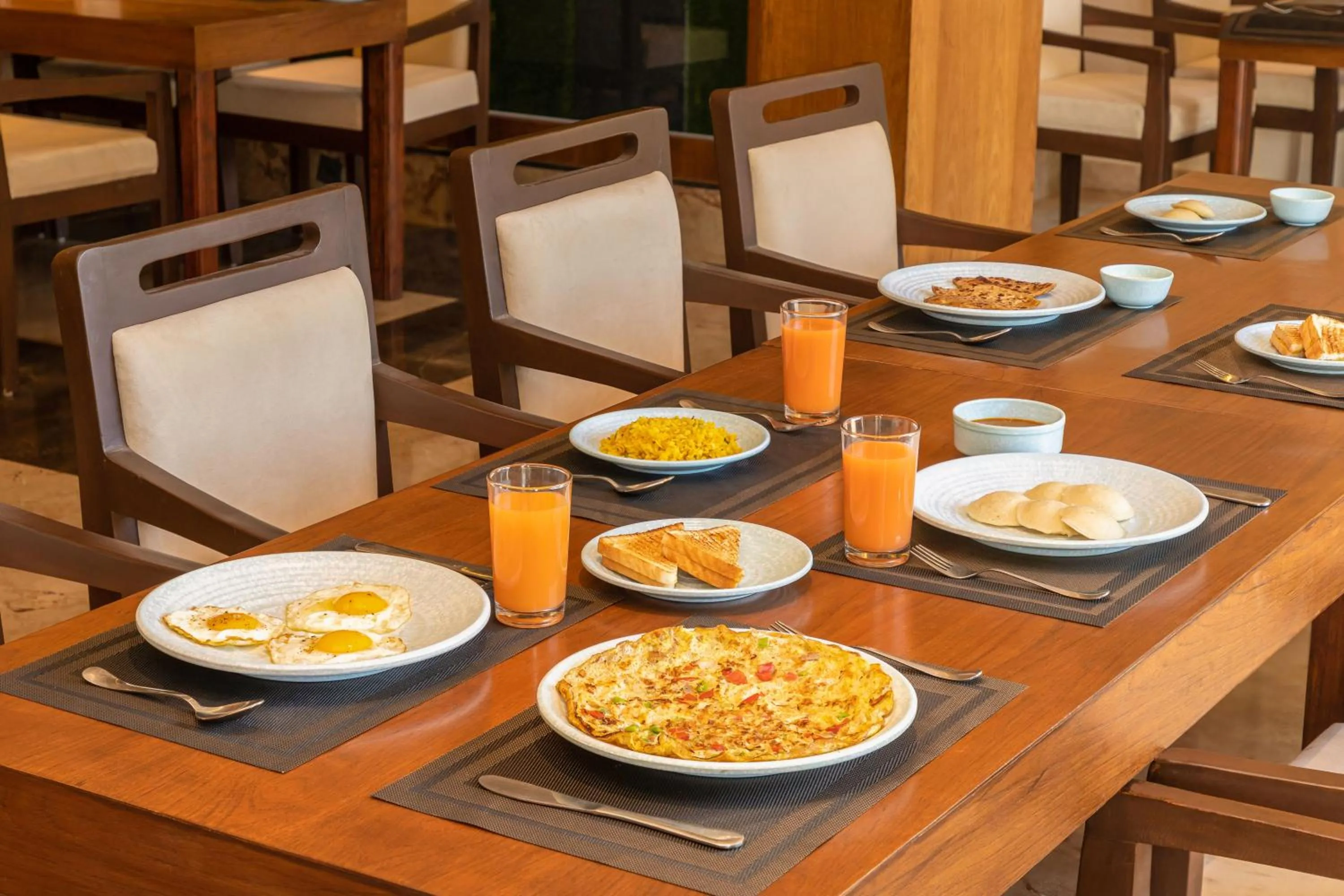 Food and drinks in Seasons Sajjangarh