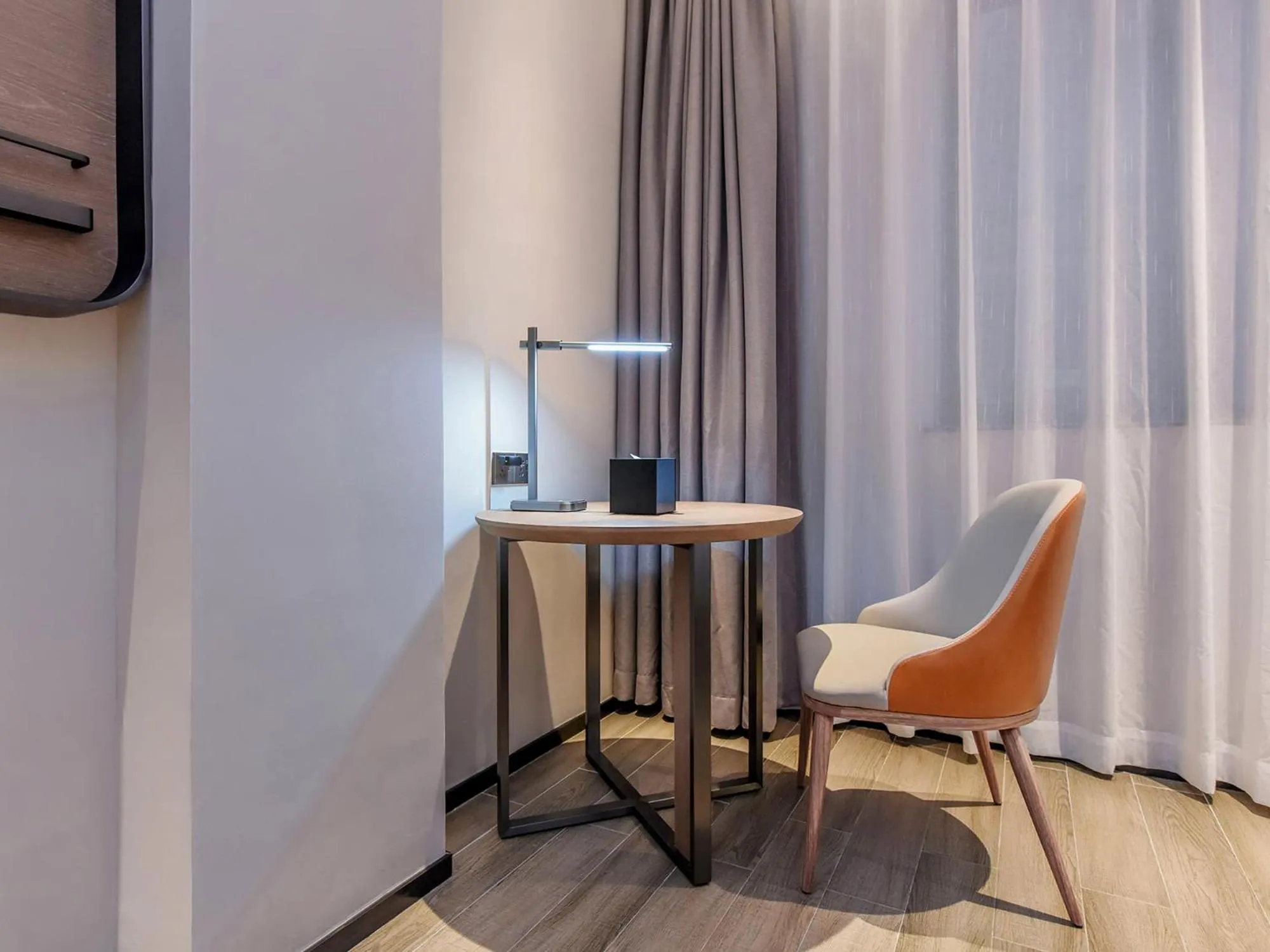 Echarm Hotel Dongguan International Automobile City Basketball Center