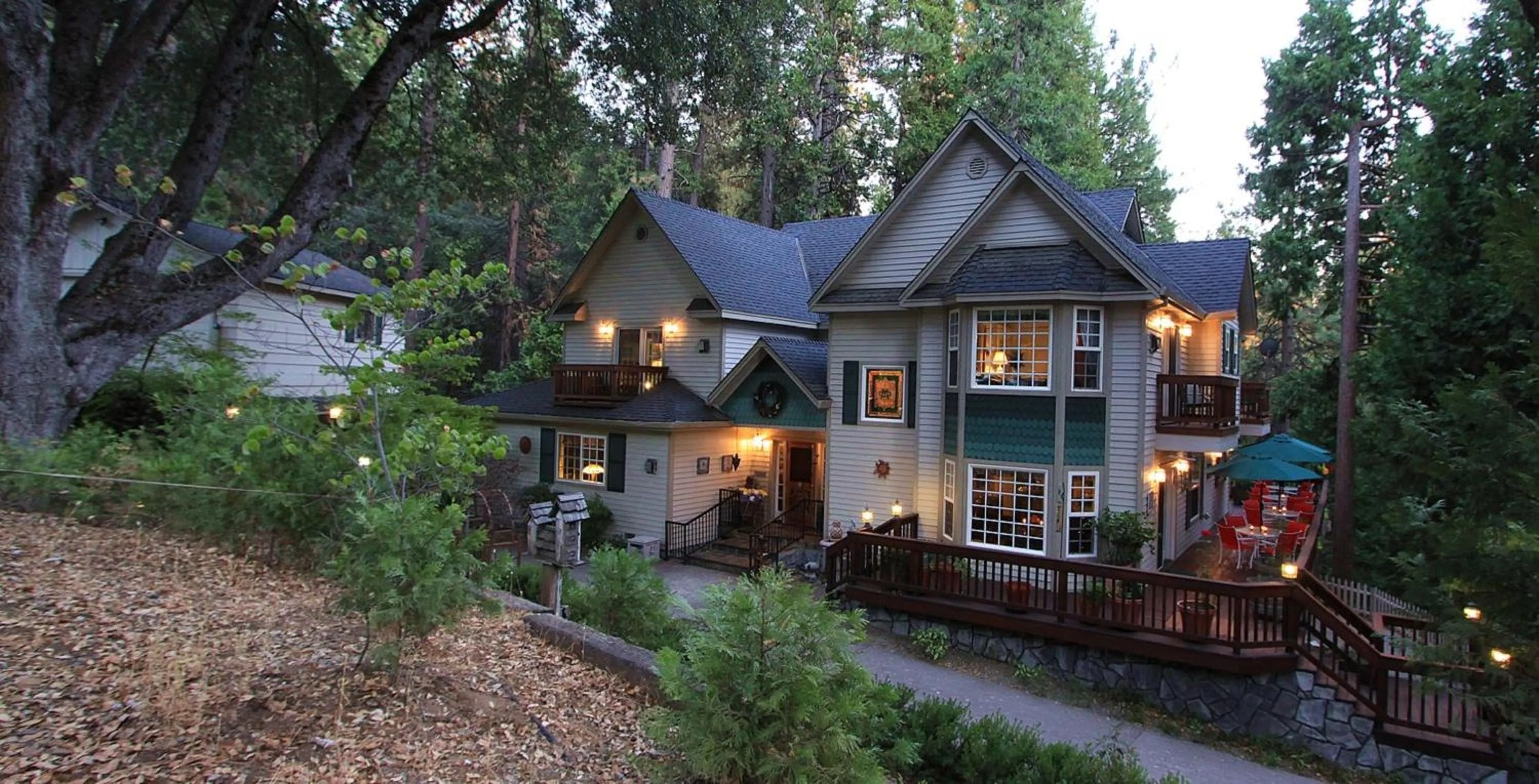 Facade/entrance in McCaffrey House Bed and Breakfast Inn