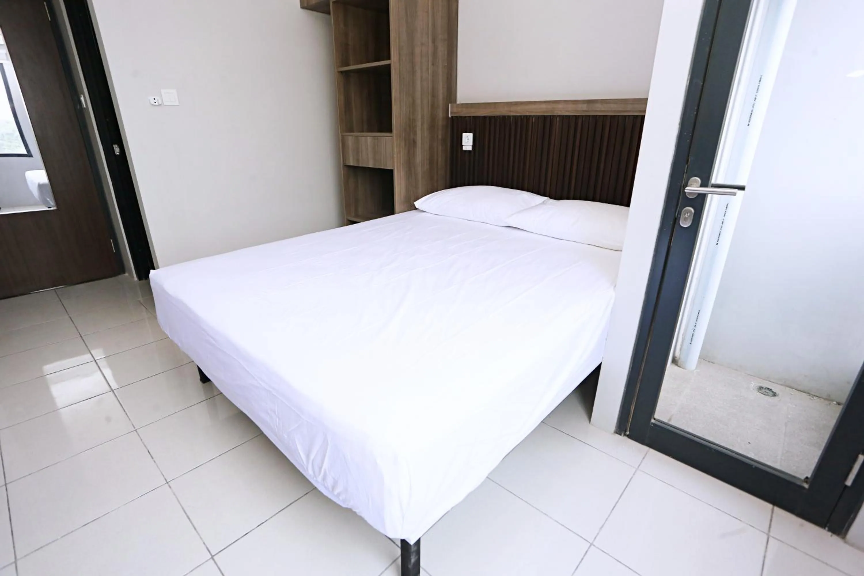 Bed in Nusantara Rooms Riverdale By Reccoma