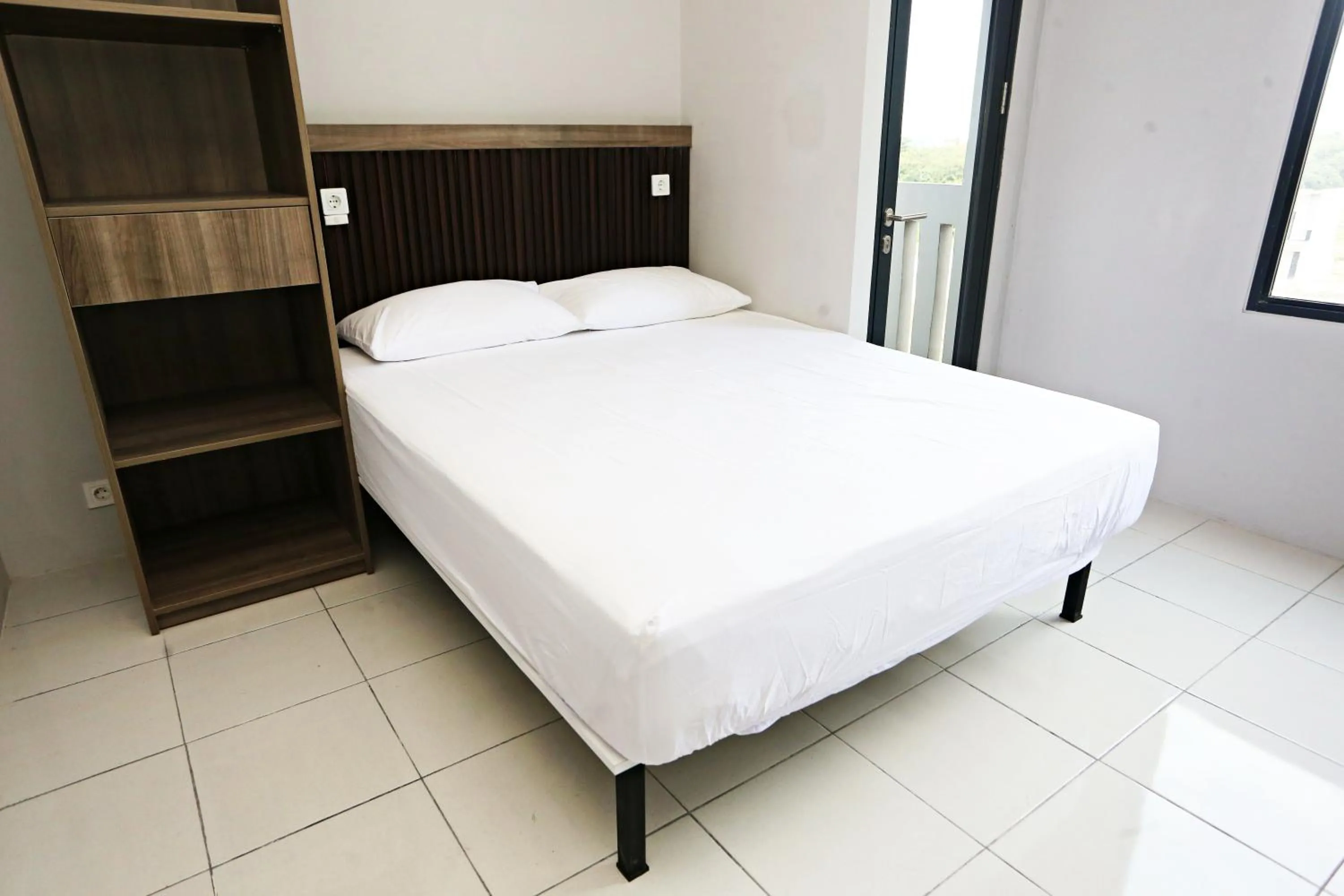 Bed in Nusantara Rooms Riverdale By Reccoma