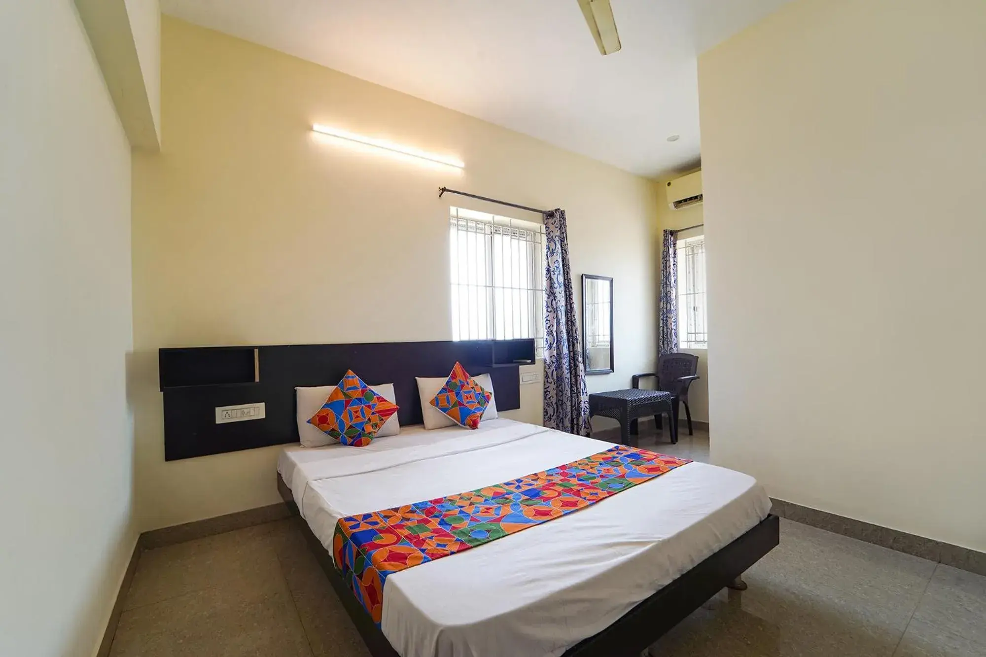 Deluxe Room - single occupancy in Via Aarudras Residency - Nr Coimbatore Airport Deluxe Room - single occupancy in Via Aarudras Residency - Nr Coimbatore Airport