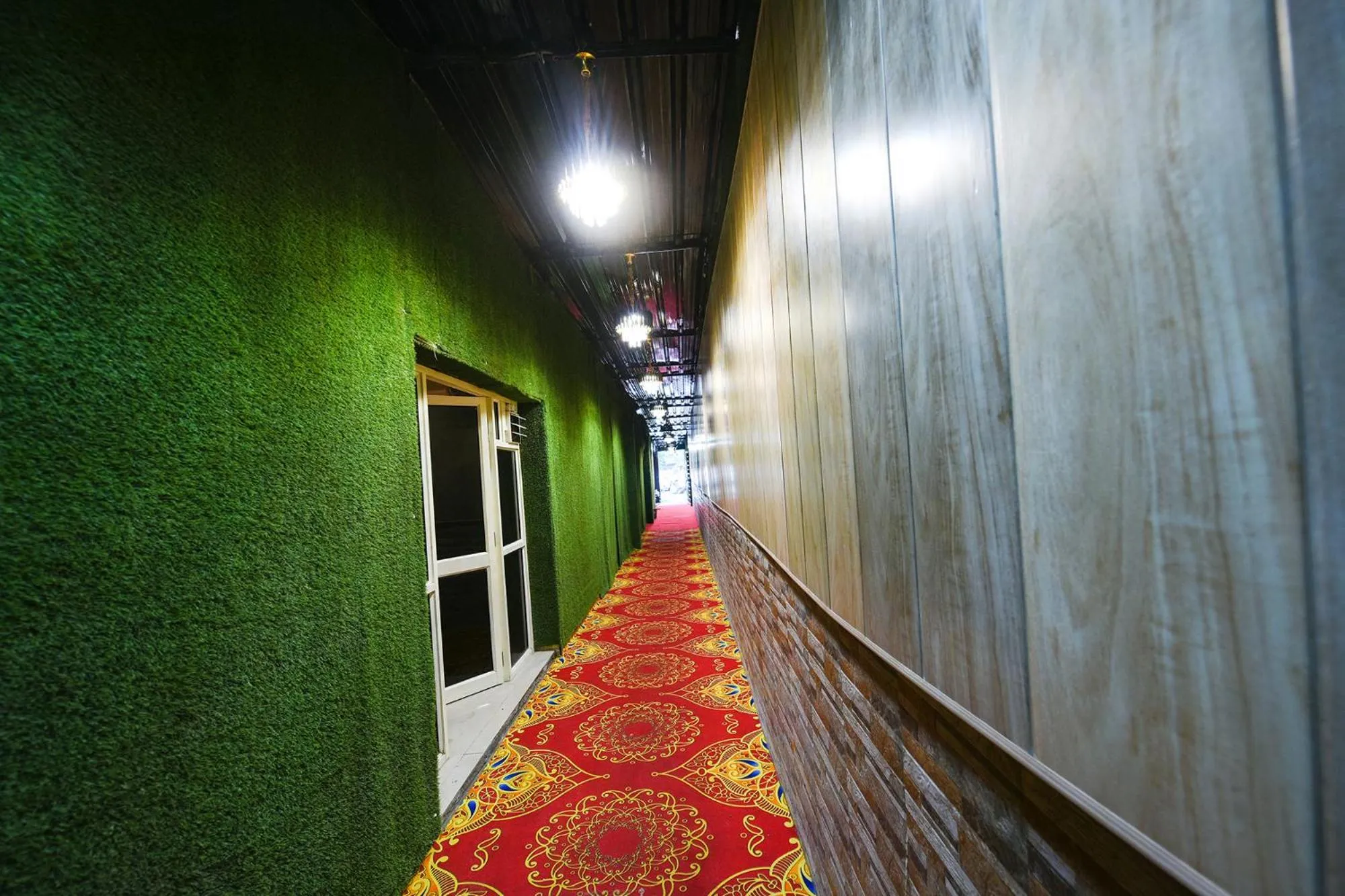 Lobby or reception in Via The Grand Palace Near Fortis Escort Hospital