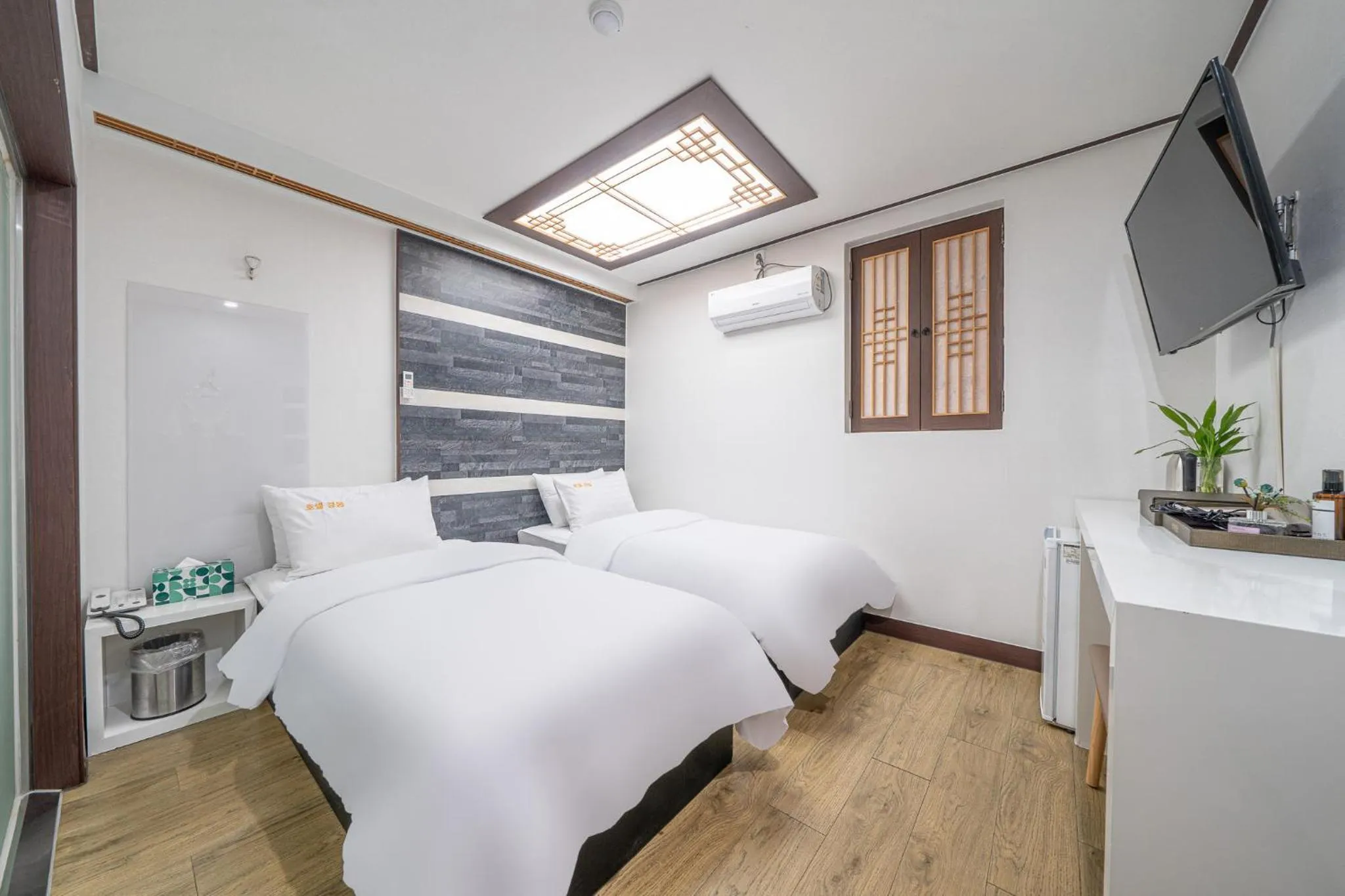 Bedroom, Bed in Kyoung Dong Hotel Myeongdong