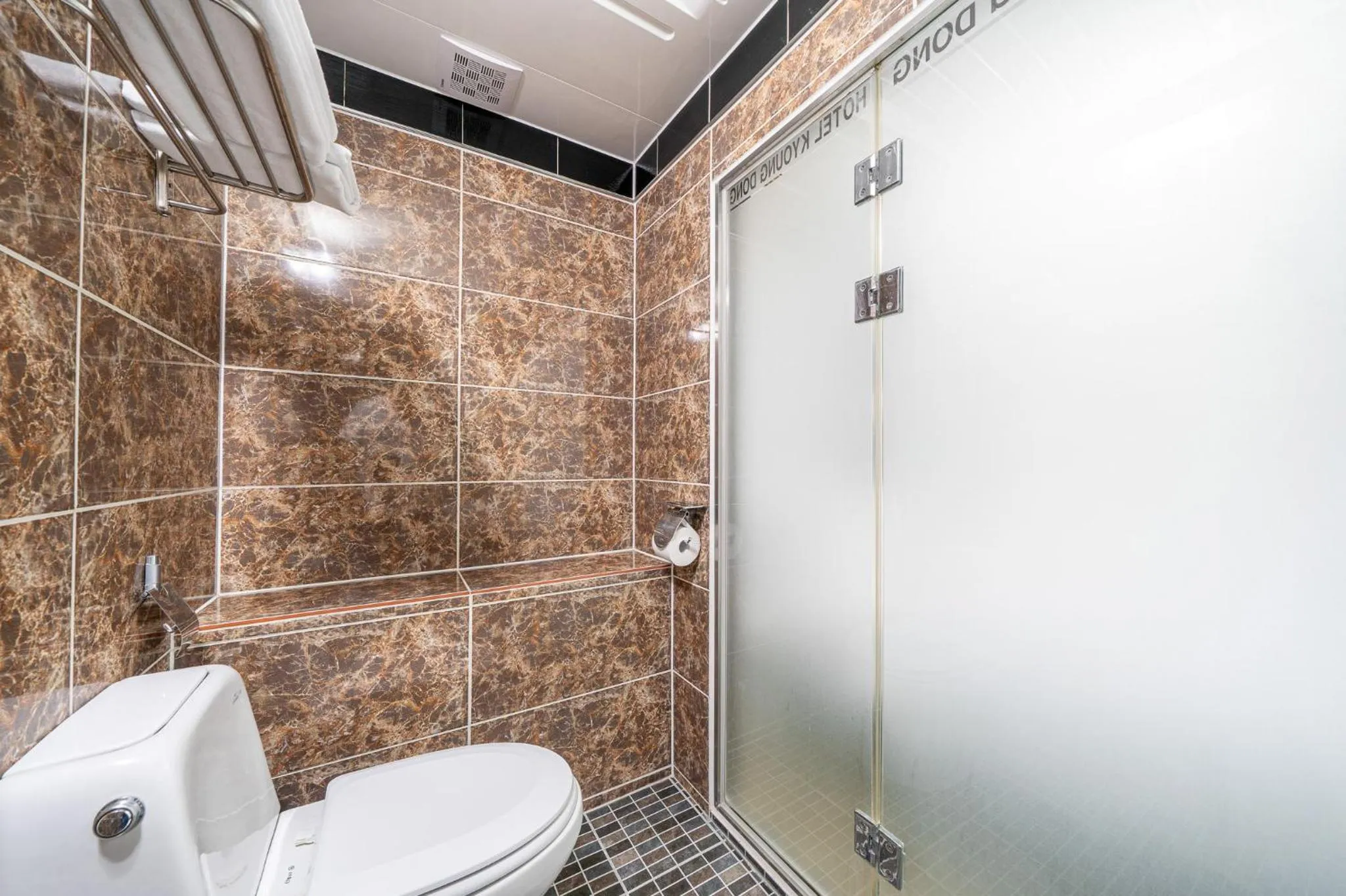 Toilet in Kyoung Dong Hotel Myeongdong