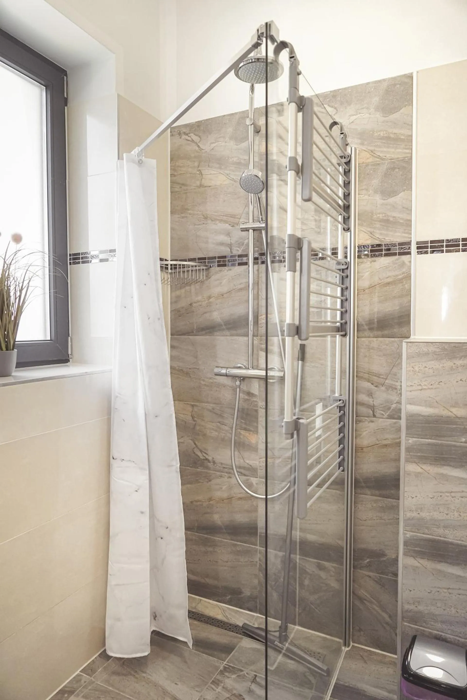 Bedroom in Amir Deluxe Motel