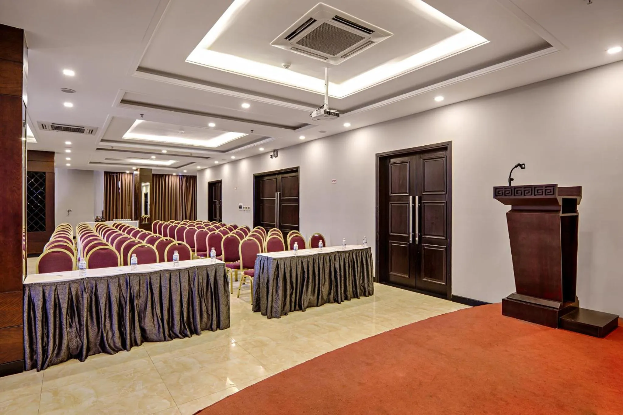 Area and facilities in Ocean Haven Hotel