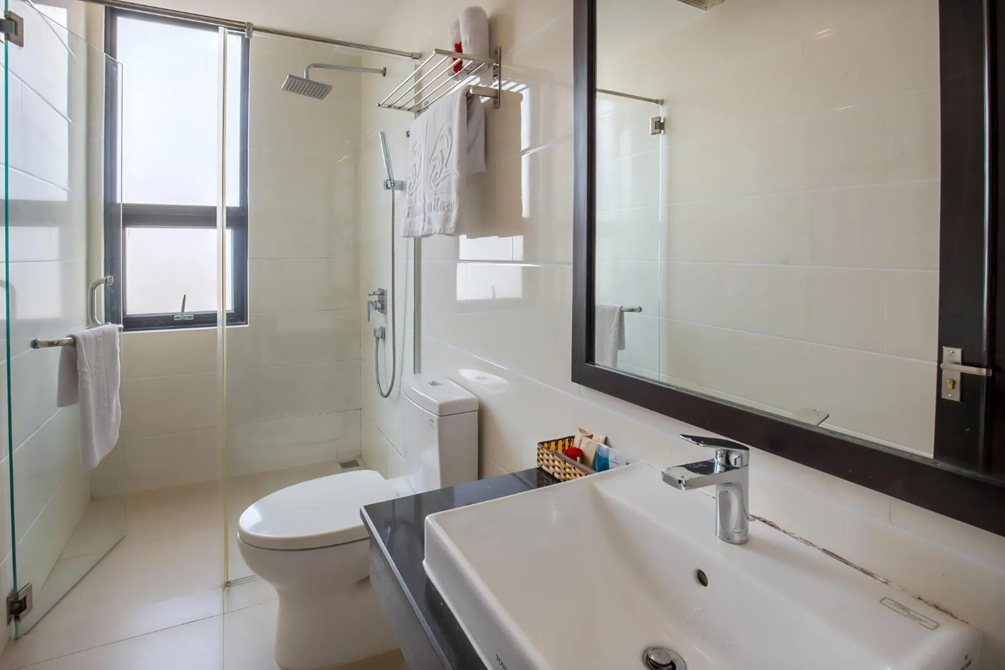 Toilet in Ocean Haven Hotel