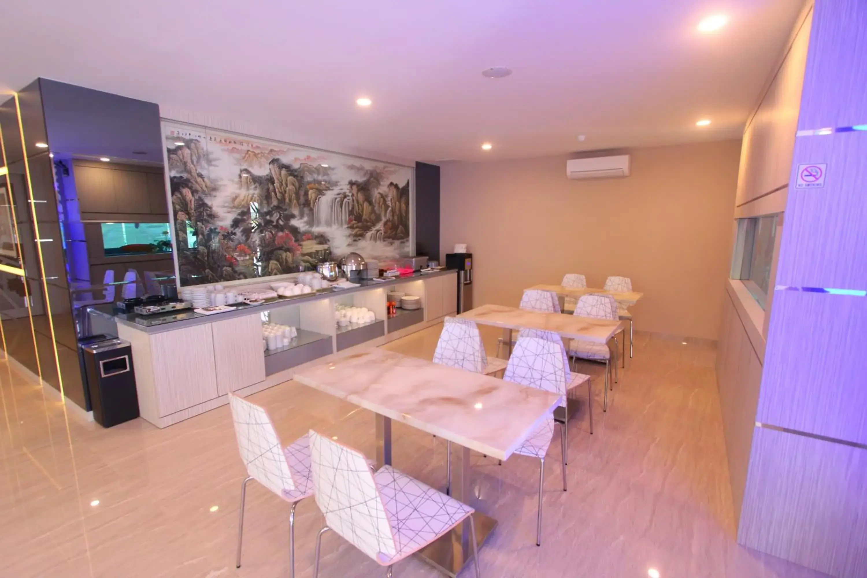 Restaurant/places to eat in Lovina Inn Batam Centre Restaurant/places to eat in Lovina Inn Batam Centre