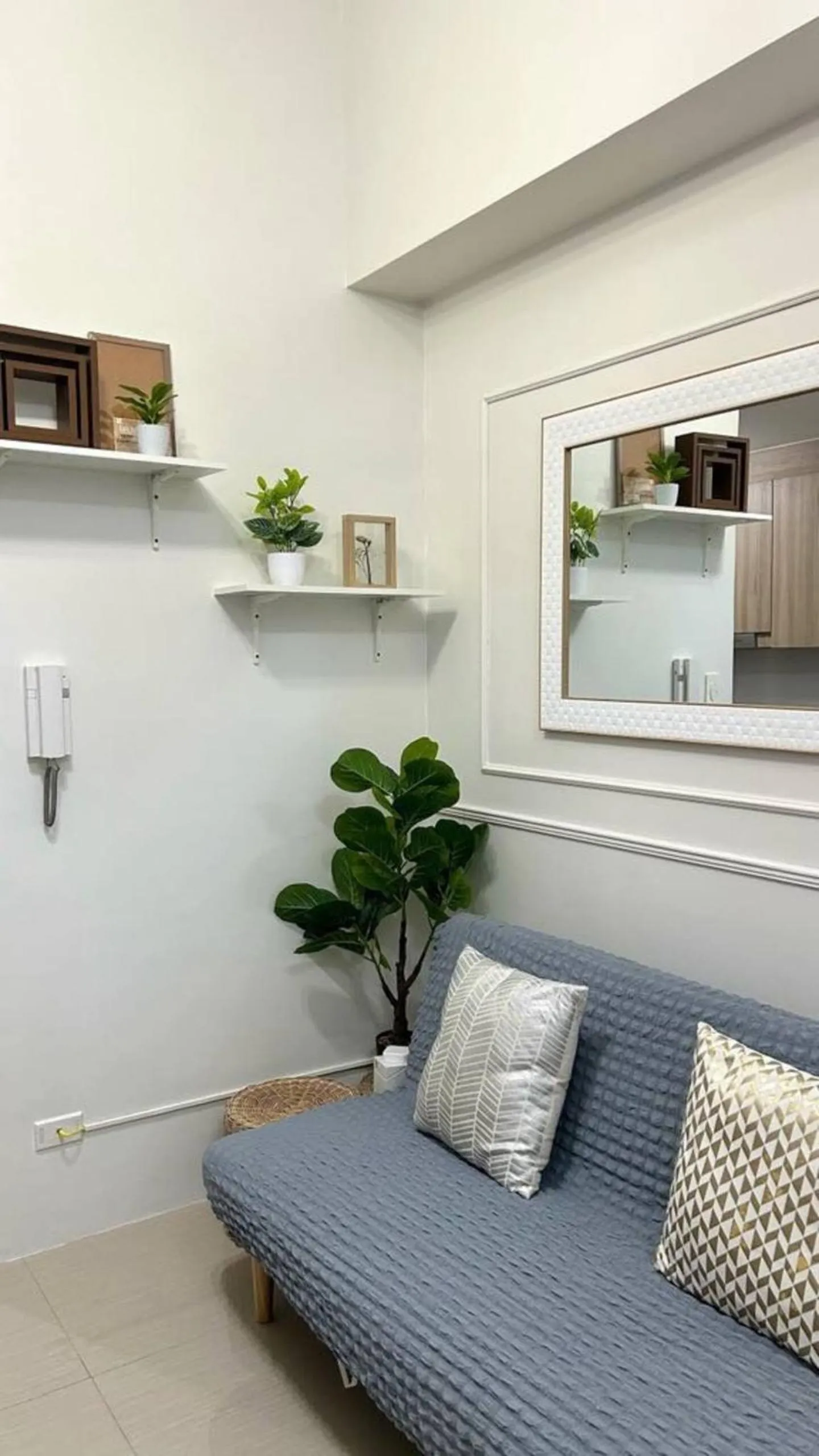 SHORE 2 Residences MOA