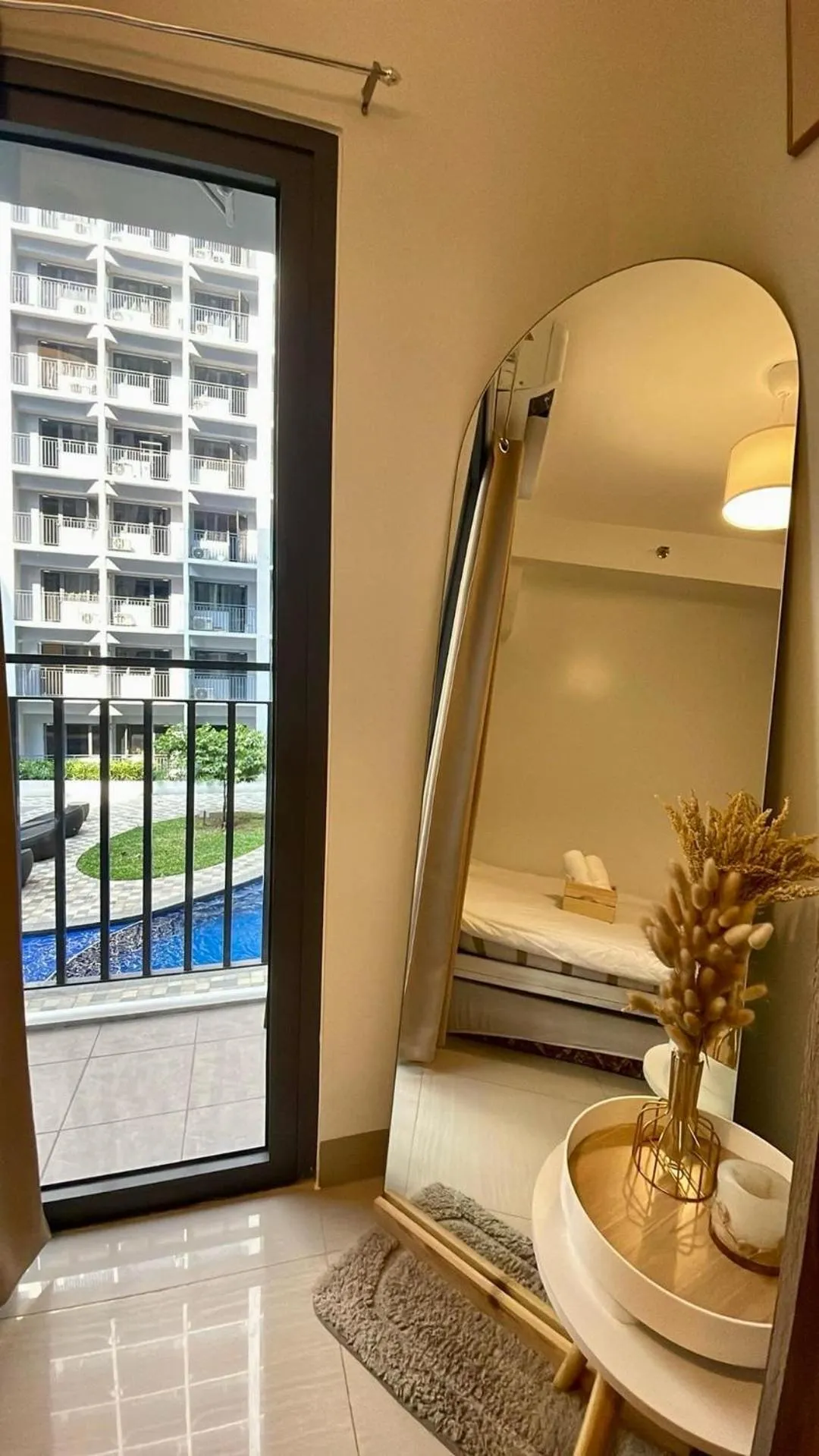 SHORE 2 Residences MOA