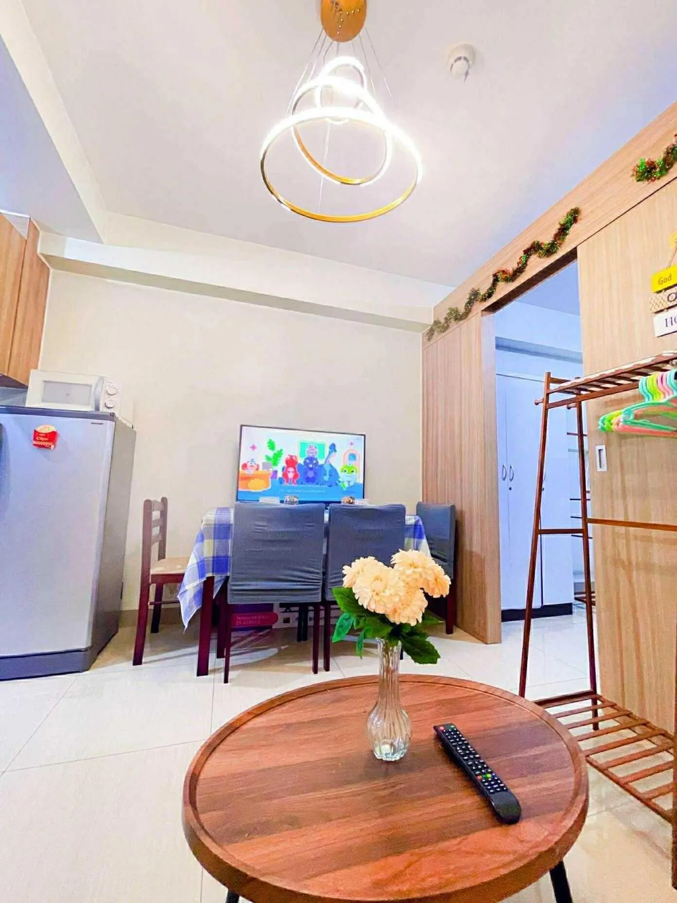 SHORE 2 Residences MOA