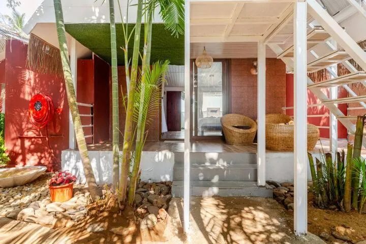 Patio in Sea Shades Cottages I Private Jacuzzi