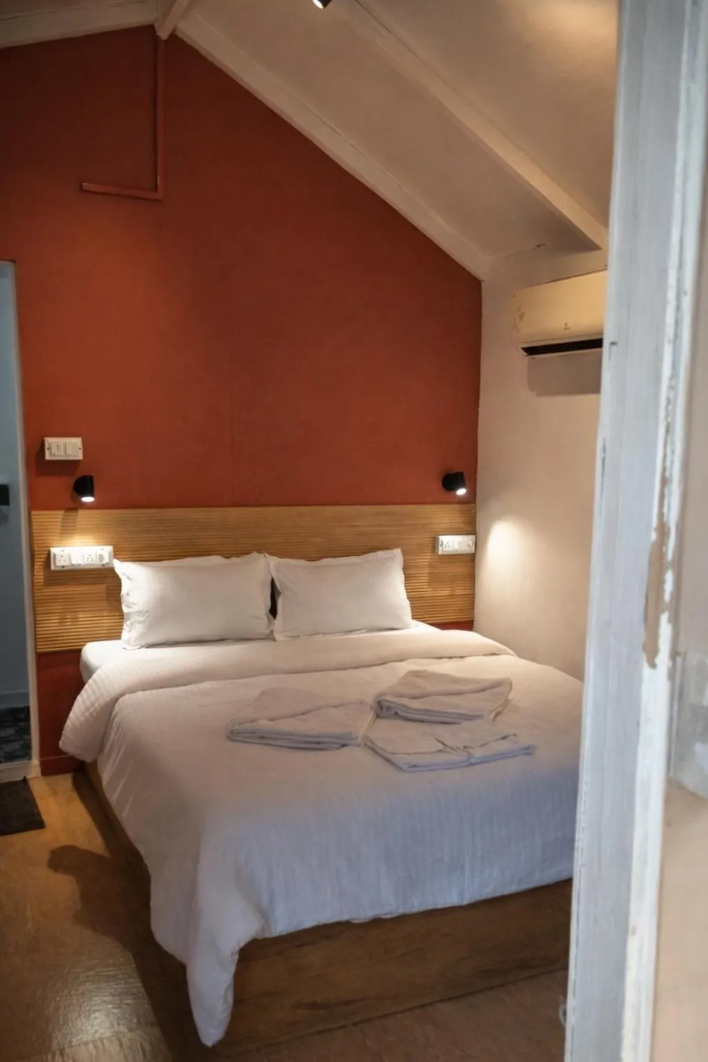 Bed in Sea Shades Palolem Resort