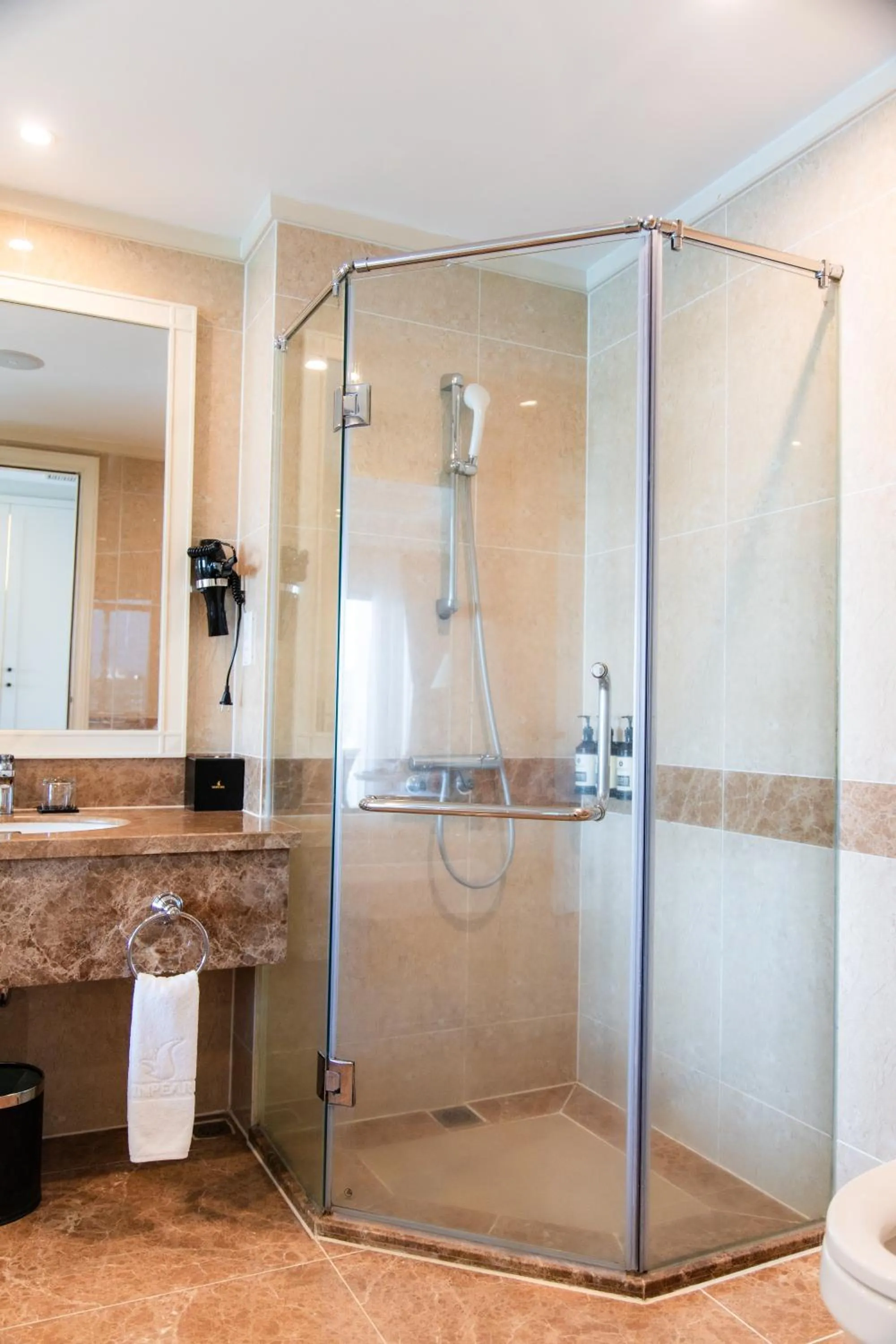 Bathroom in Vinpearl Resort & Spa Nha Trang Bay