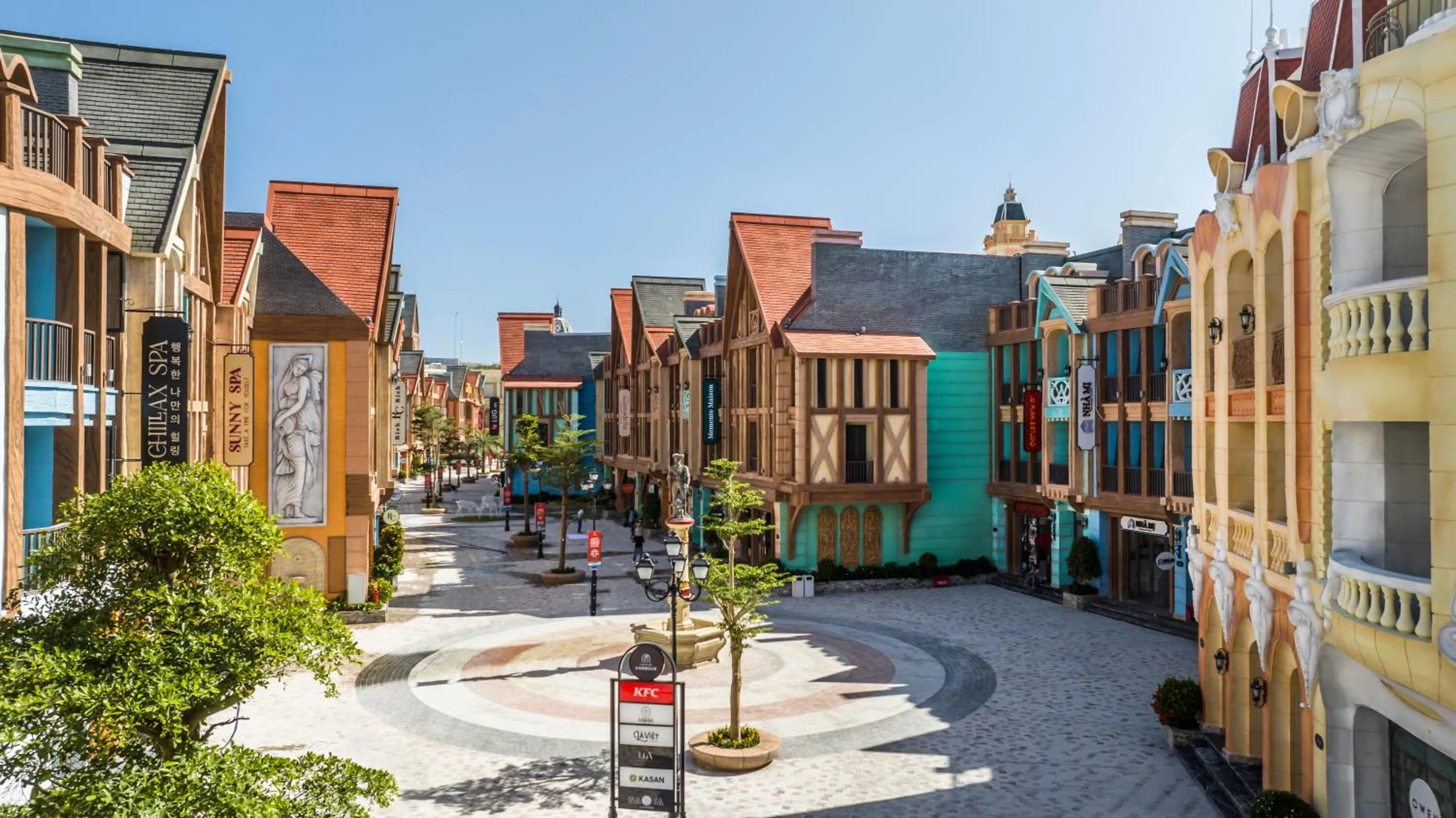 Entertainment in Vinpearl Resort & Spa Nha Trang Bay