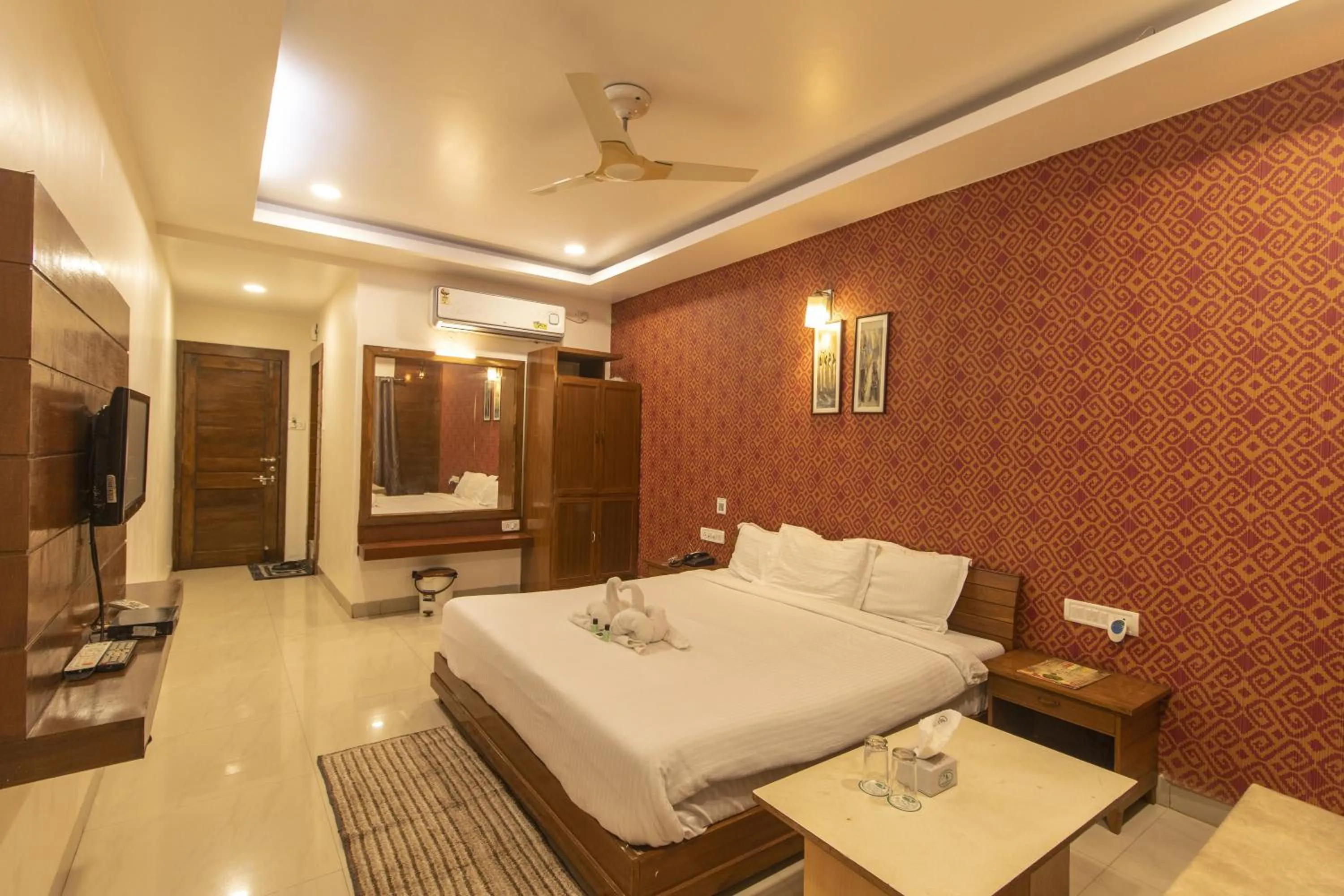 Photo of the whole room, Bed in WOW STAYZ2 Misty Meadows