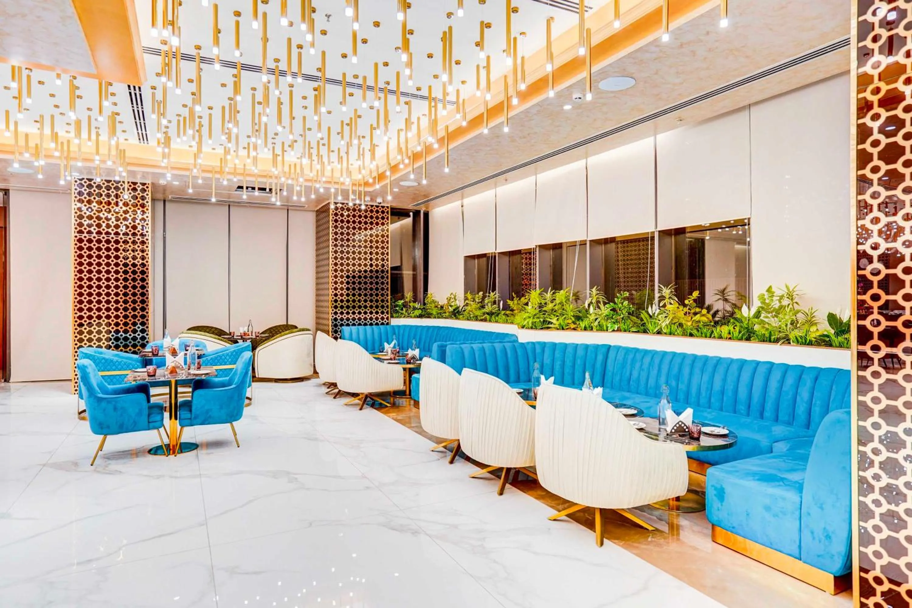 Restaurant/places to eat in Sunday Hotel & Residences by CheckIn Gurugram