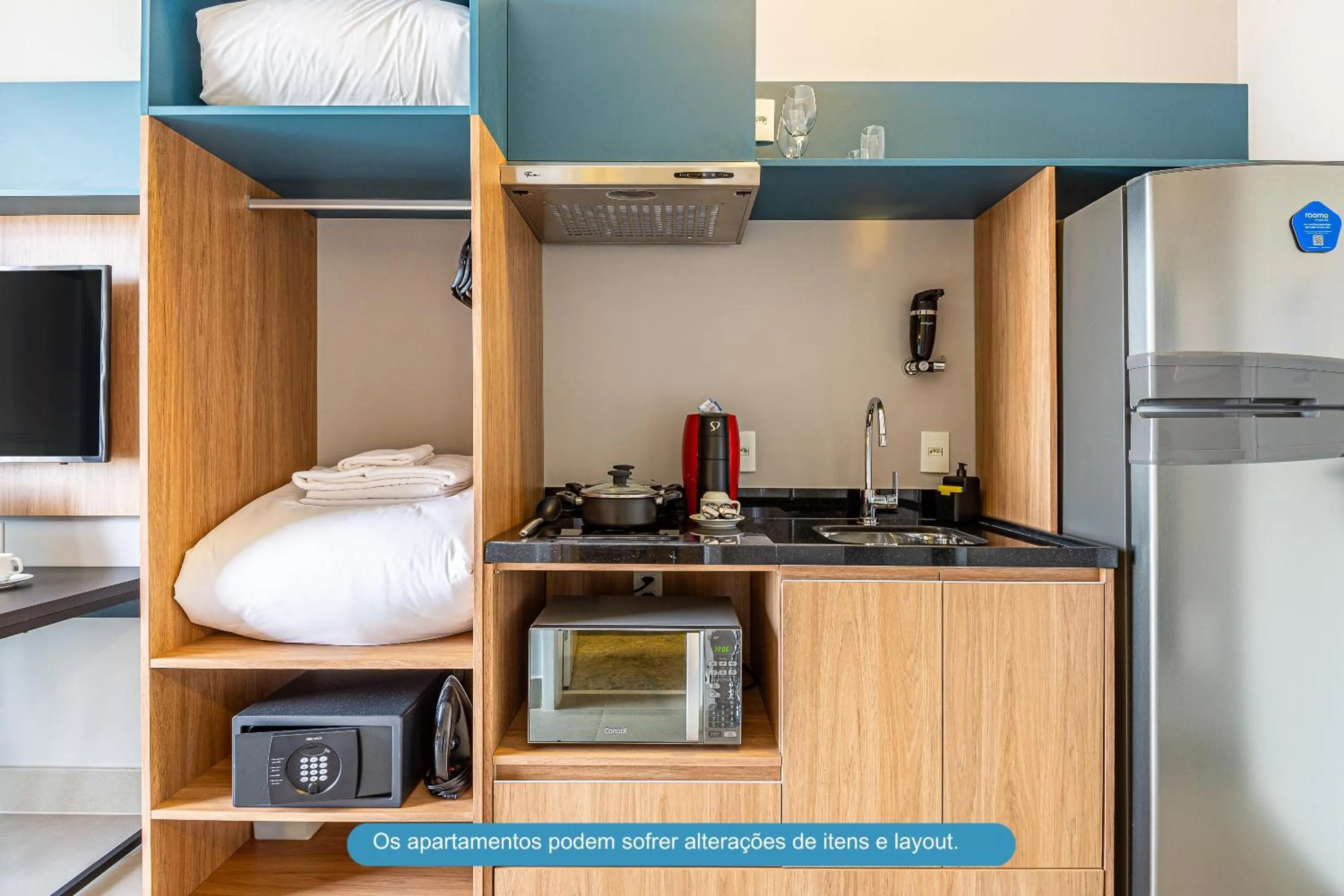 Kitchen or kitchenette, Bed in Roomo Transamerica SP Brooklin 370