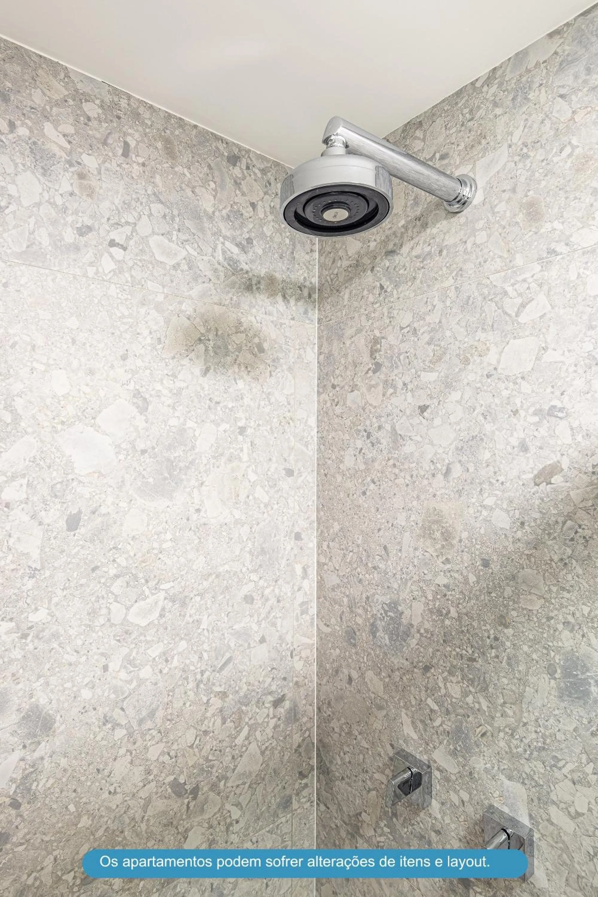 Shower in Roomo Transamerica SP Brooklin 370