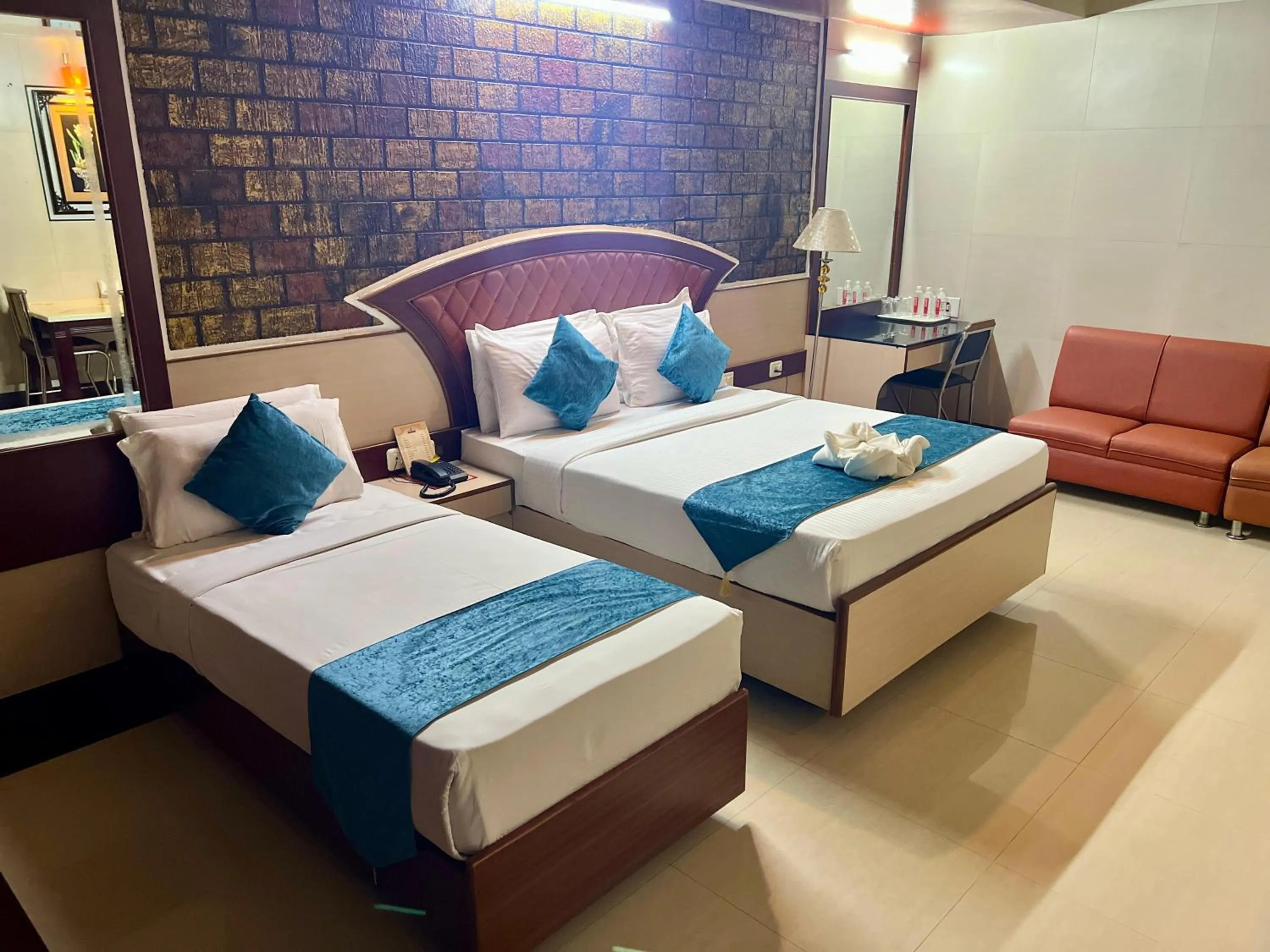 Bedroom, Bed in The Grand Krishna Rooms