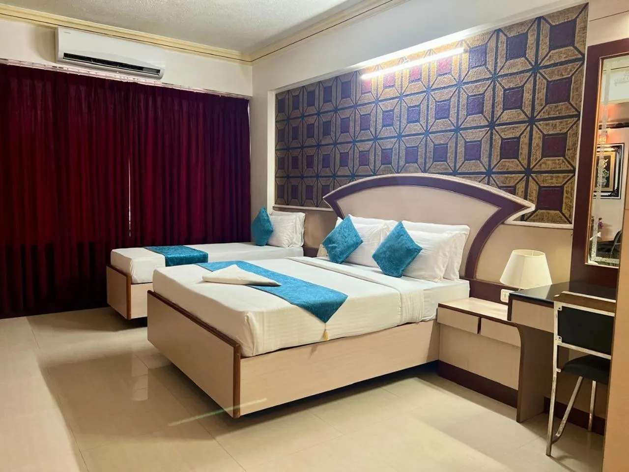 Bedroom, Bed in The Grand Krishna Rooms