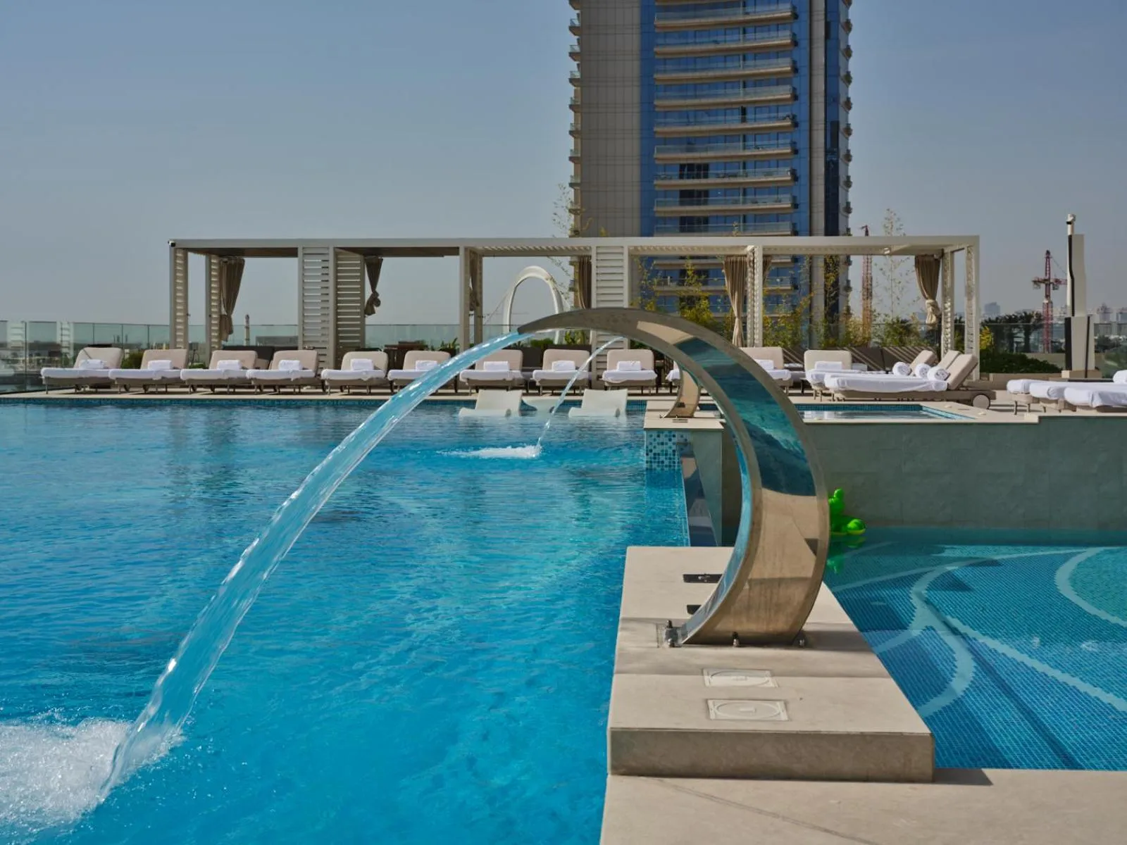 Swimming pool in The OQ