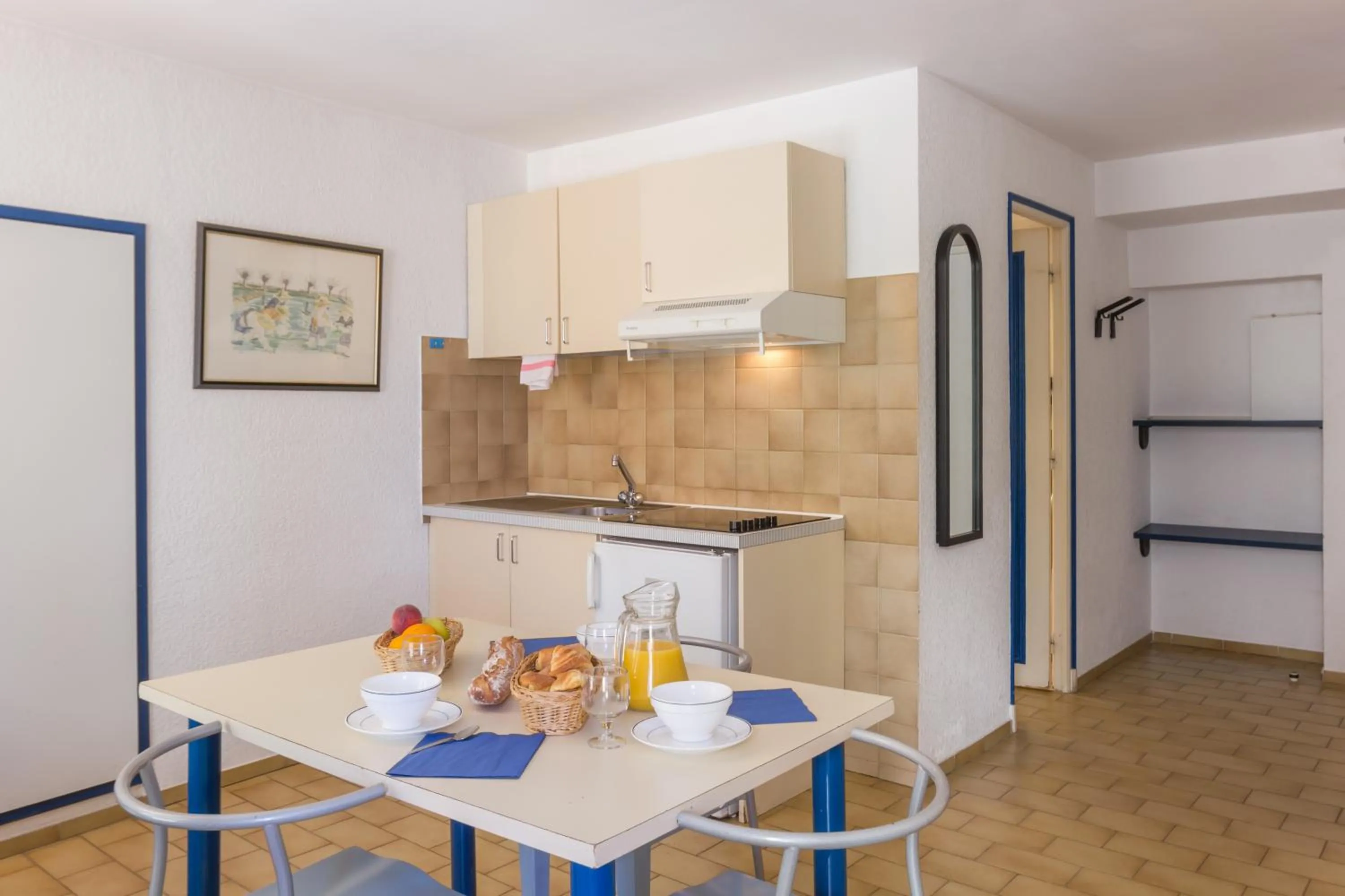 Kitchen or kitchenette in Résidence Partenaire Le Palais de la Marine