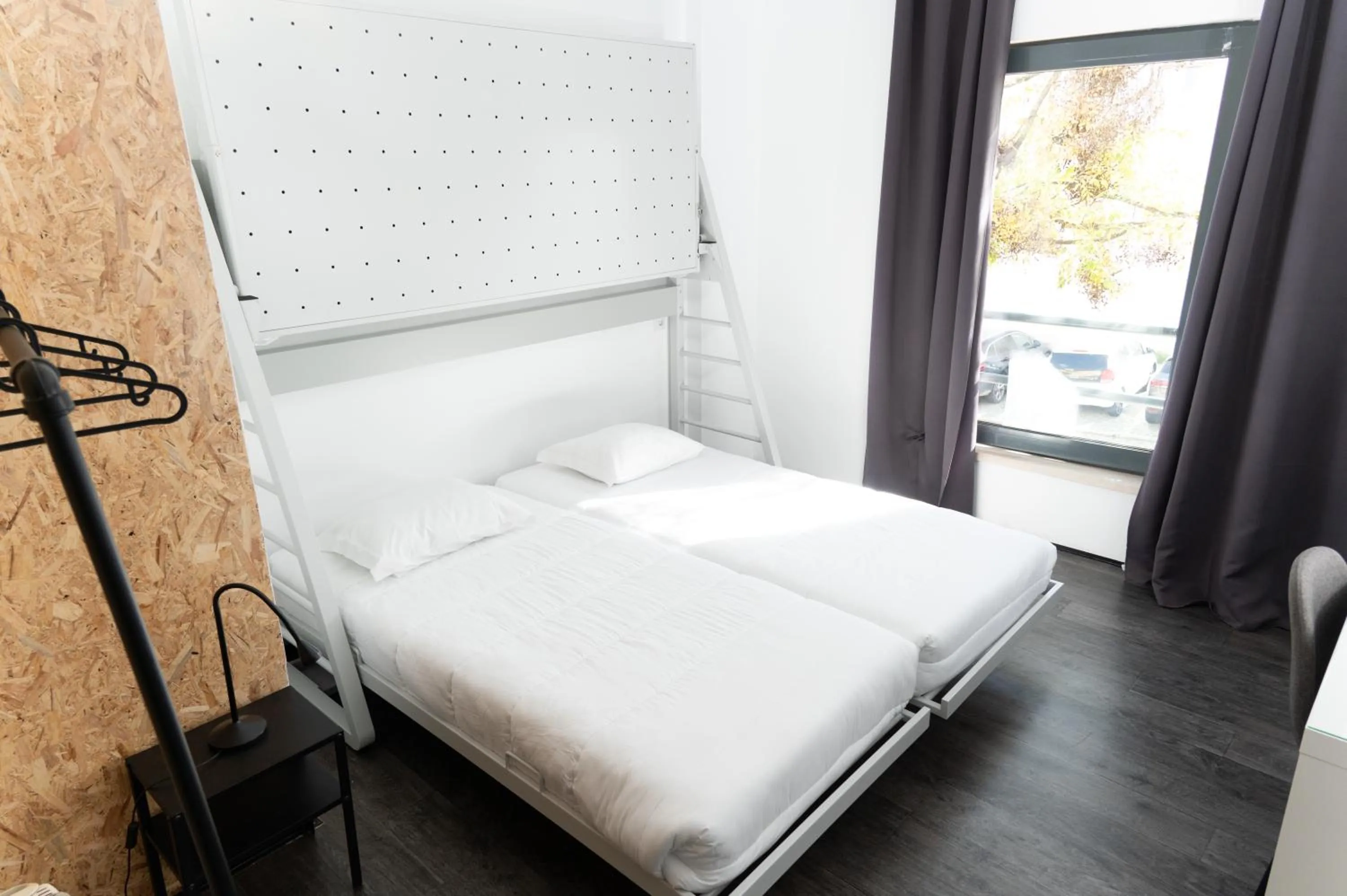 Bedroom, Bed in HI Parque das Nações – Pousada de Juventude