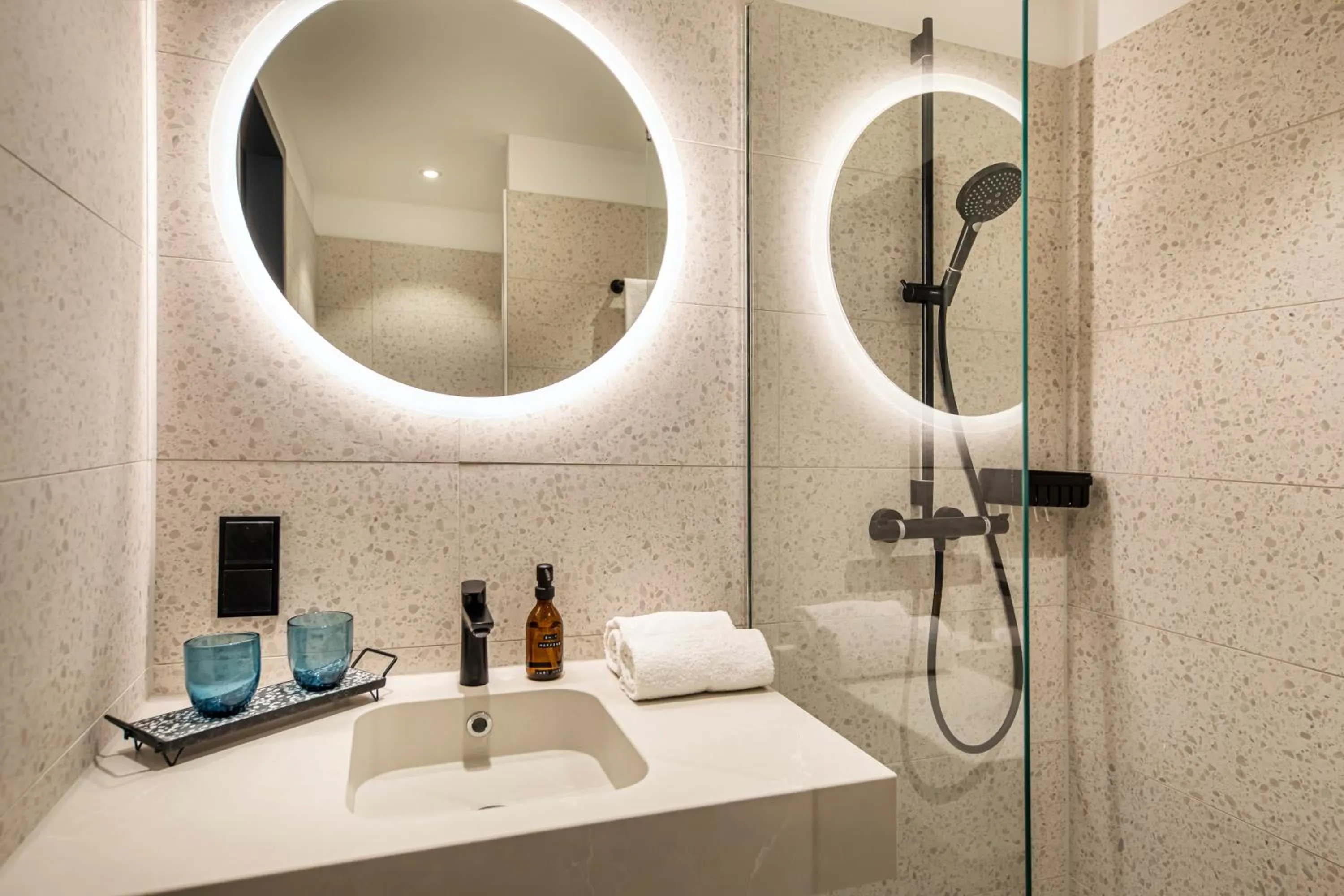 Bathroom in LOGINN Hotel Köln Airport