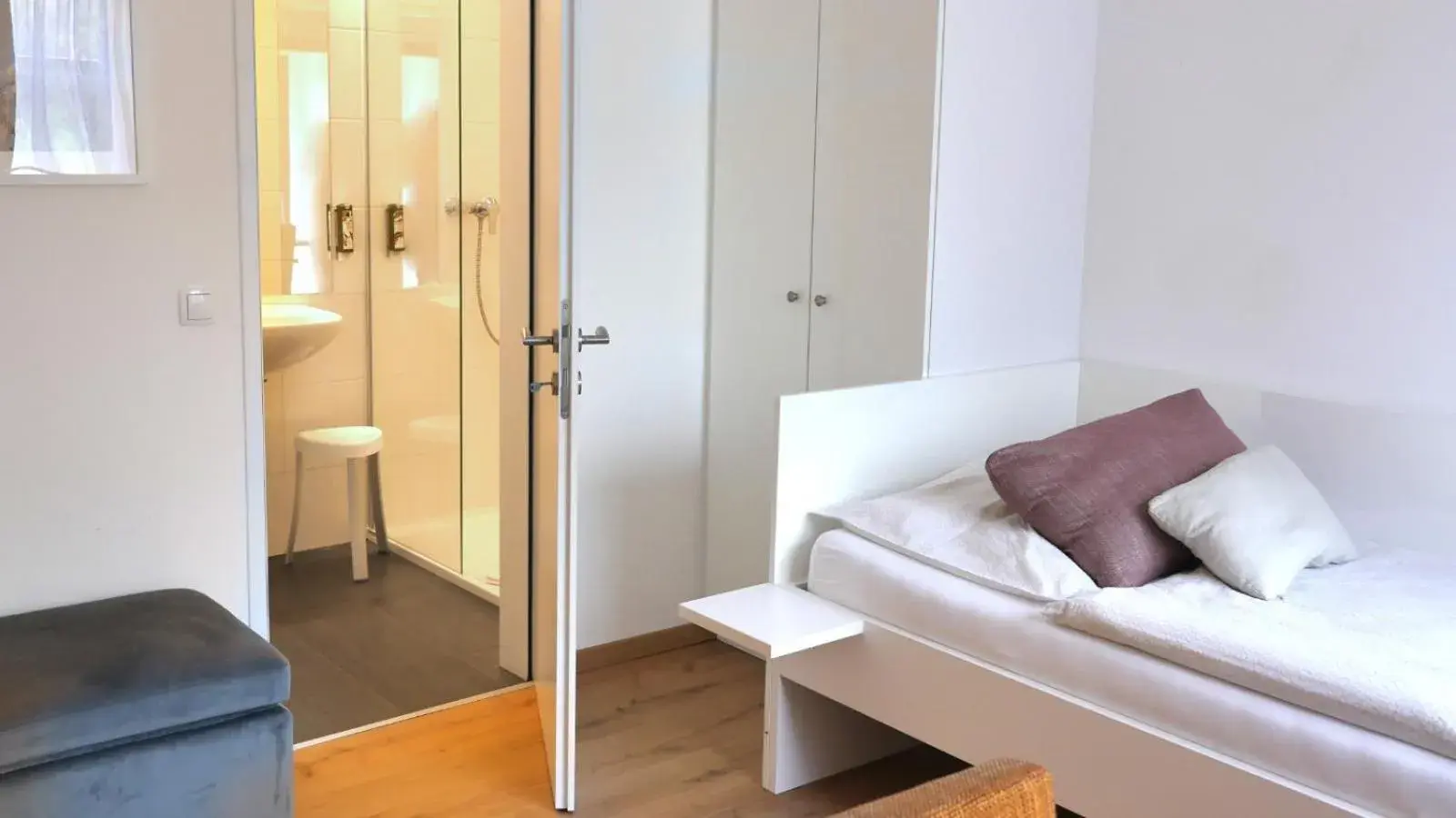 Studio with Garden View - single occupancy in Hotel Villa Rückert Studio with Garden View - single occupancy in Hotel Villa Rückert