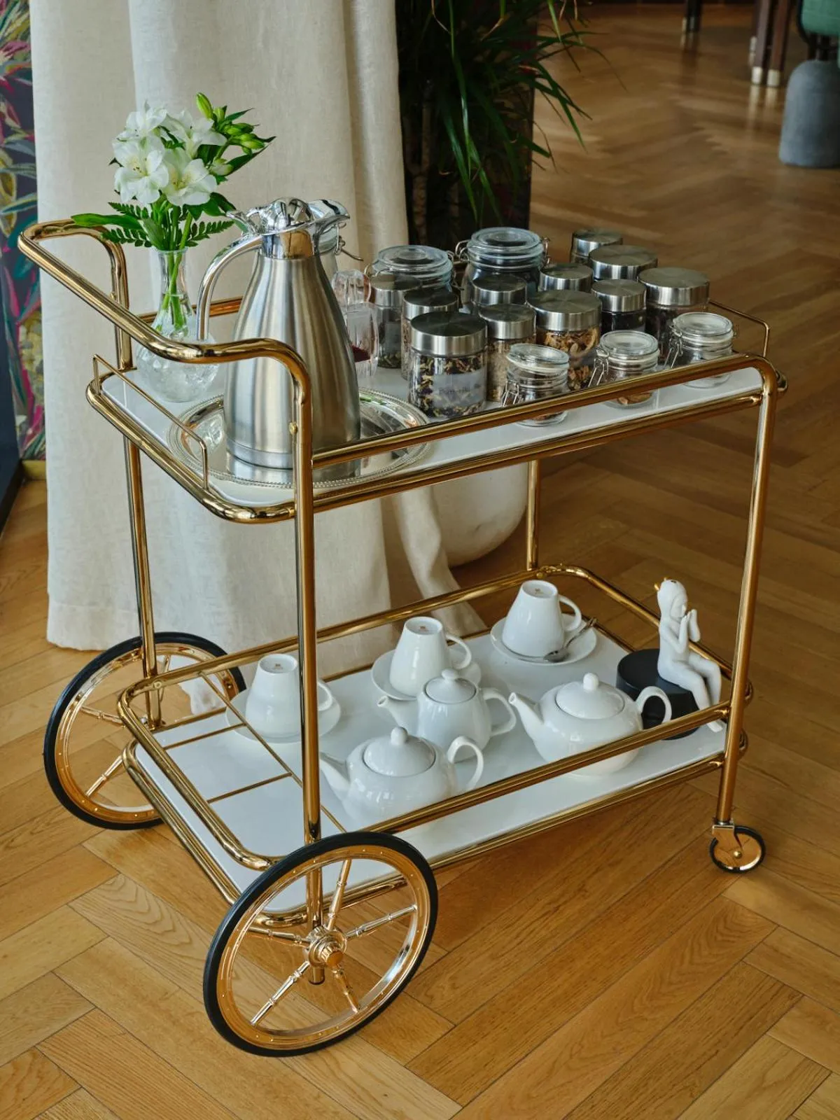 Restaurant/places to eat in The Muse