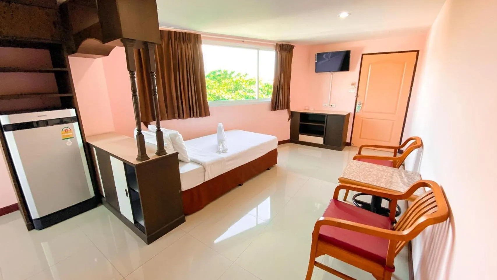 Bed in AA Pattaya Ville