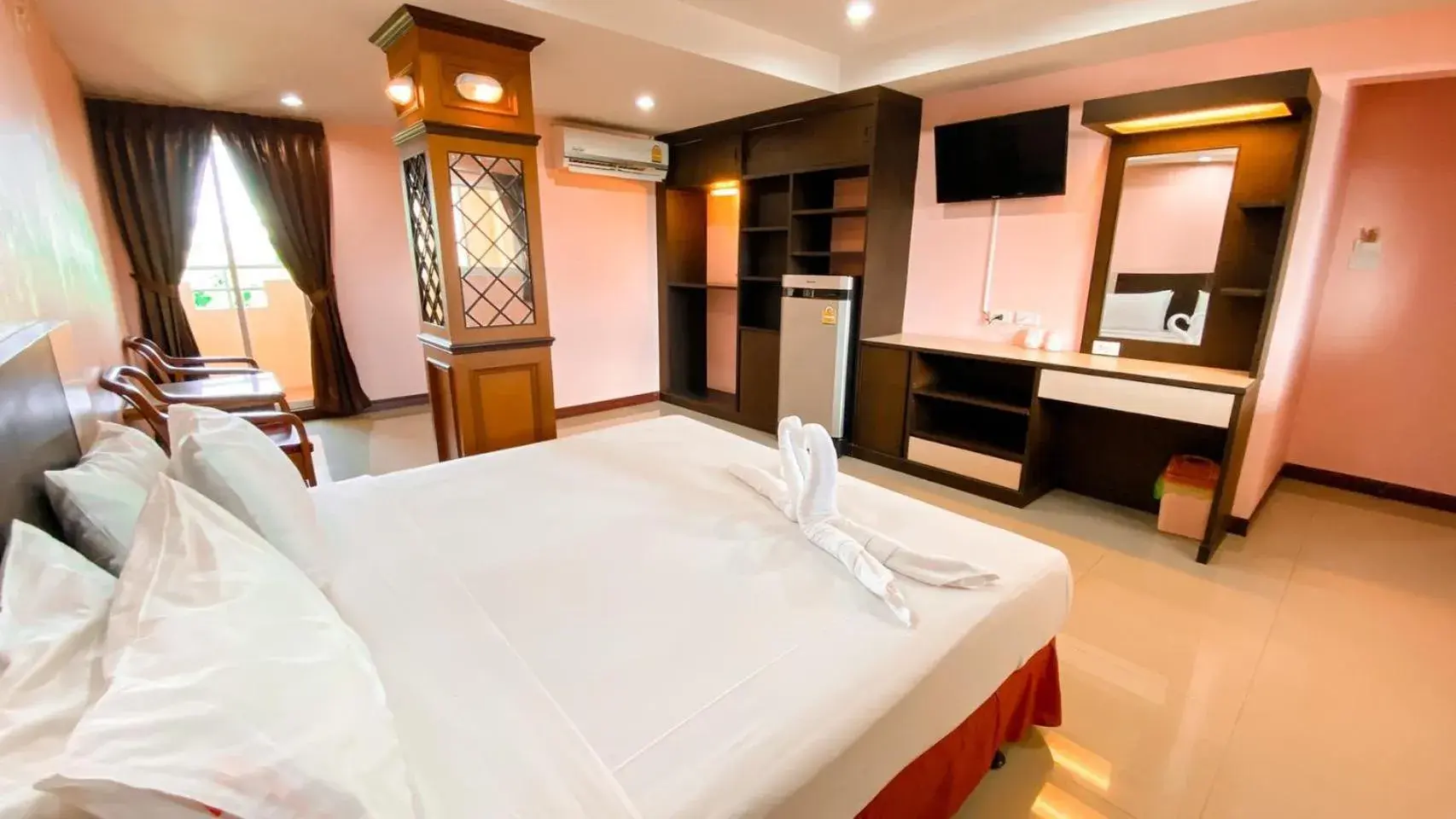 Bed in AA Pattaya Ville Bed in AA Pattaya Ville