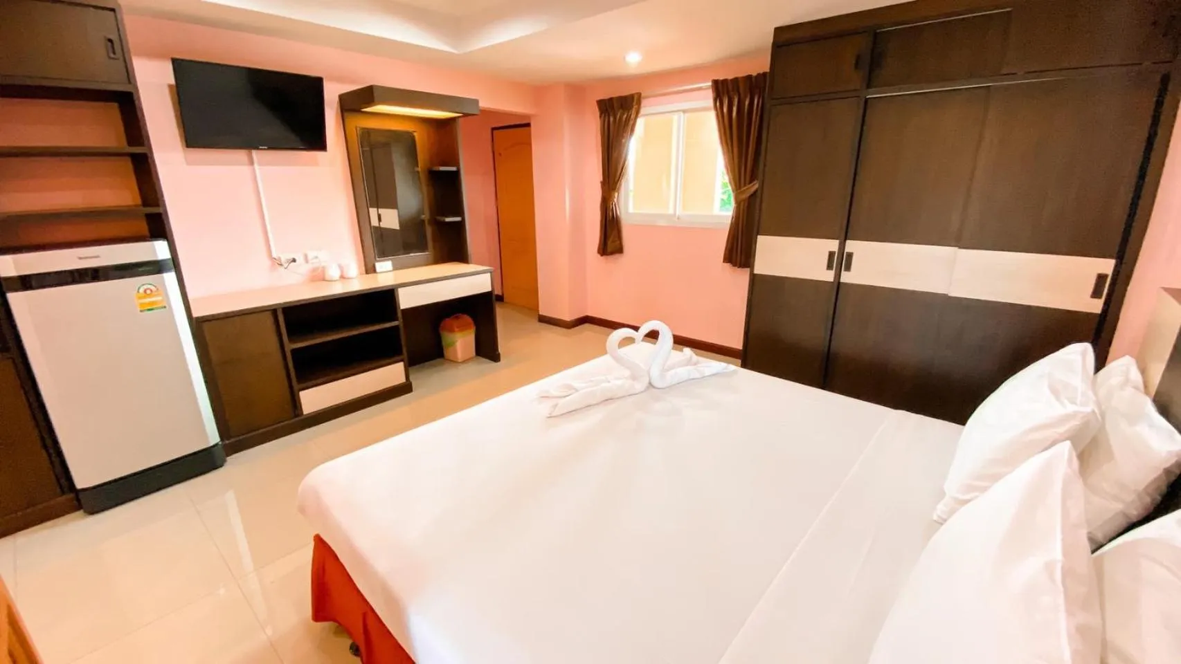 TV and multimedia, Bed in AA Pattaya Ville