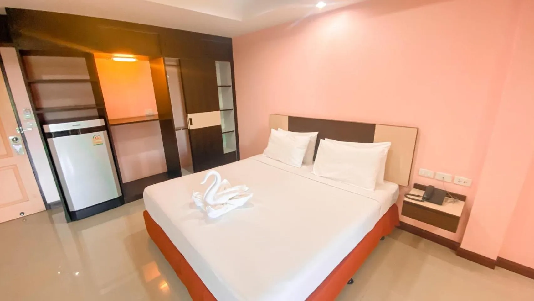 Bed in AA Pattaya Ville