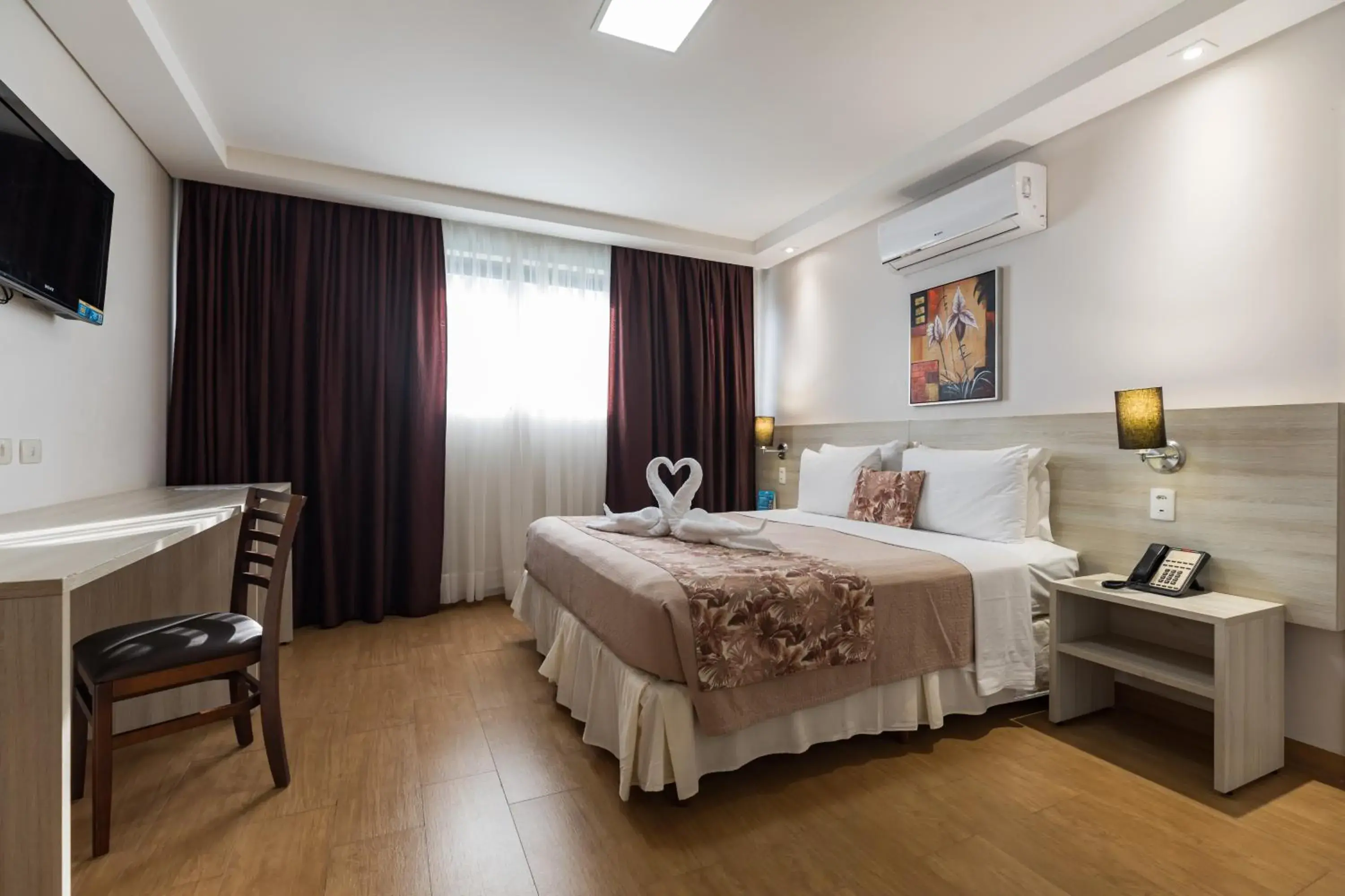 Bed in Tarobá Hotel Bed in Tarobá Hotel