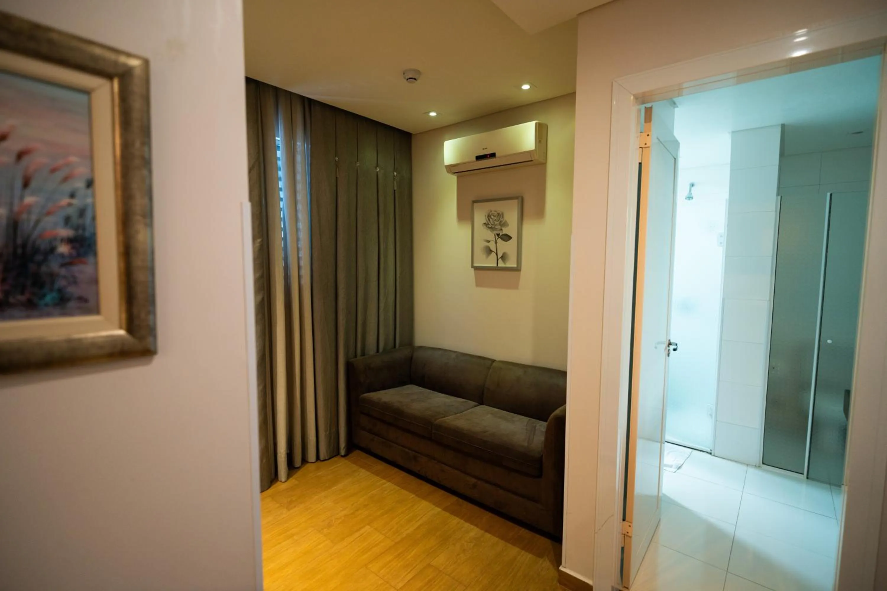 Living room in Tarobá Hotel