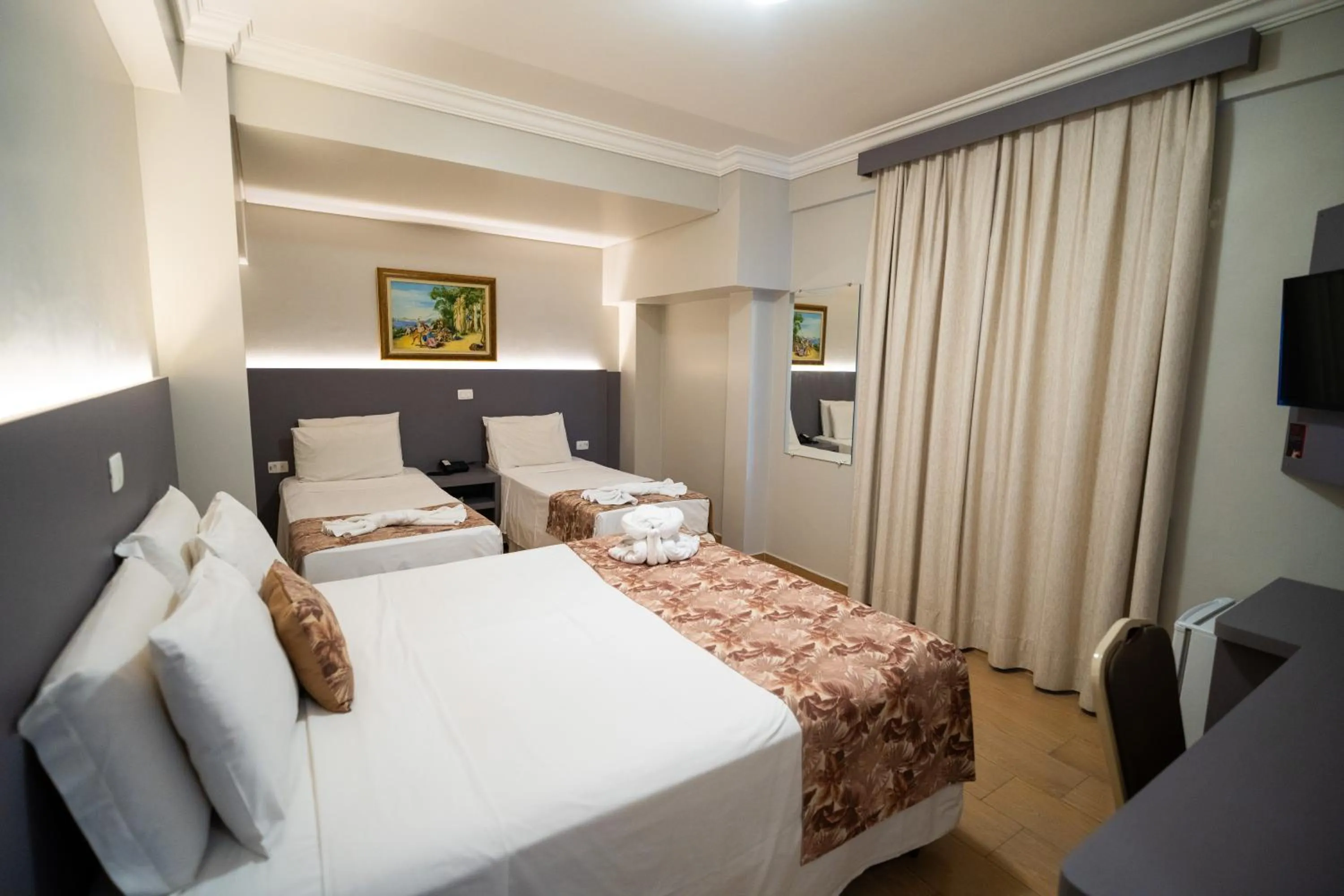 Bed in Tarobá Hotel