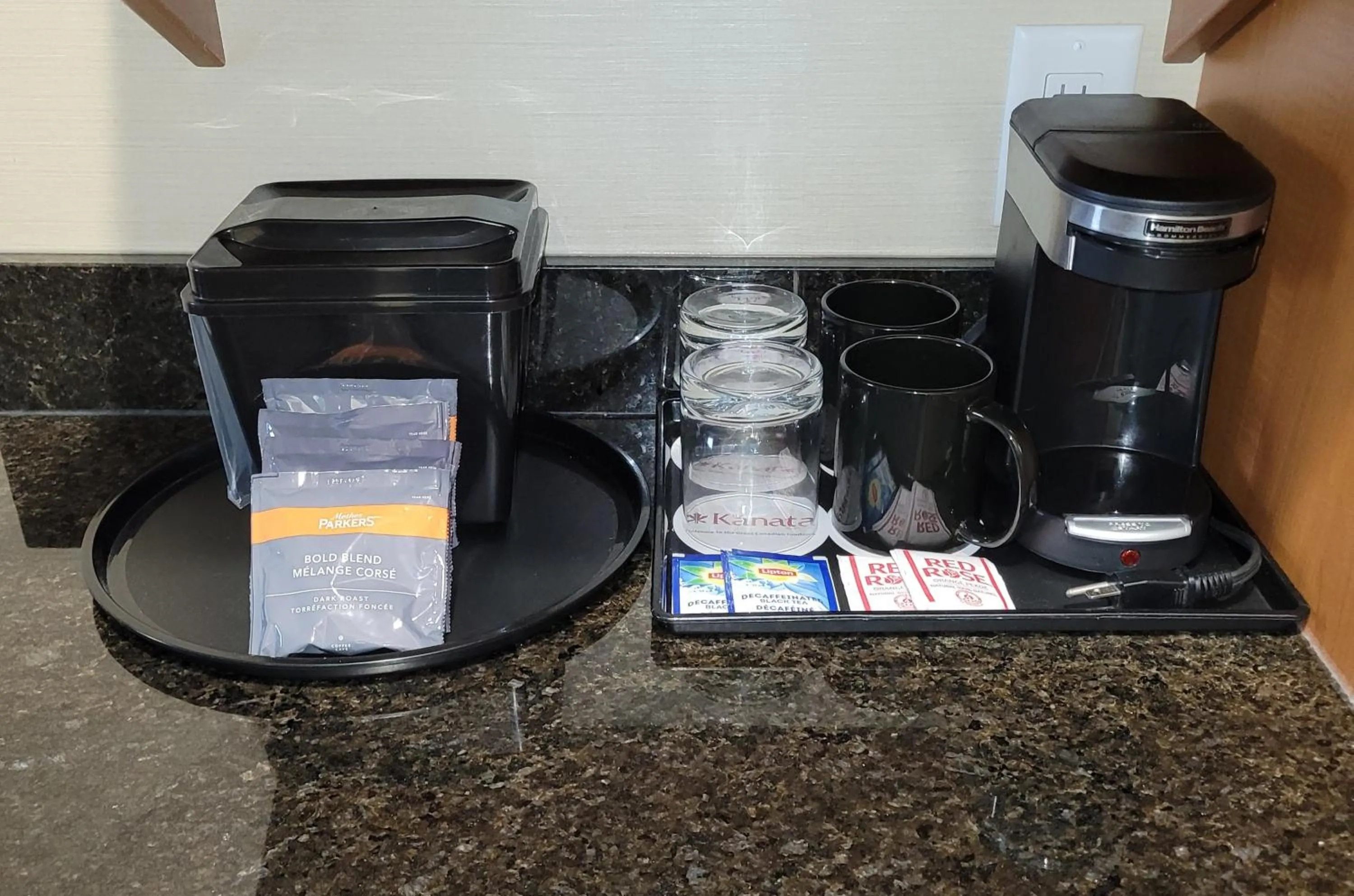 Coffee/tea facilities in The Kanata Bonnyville