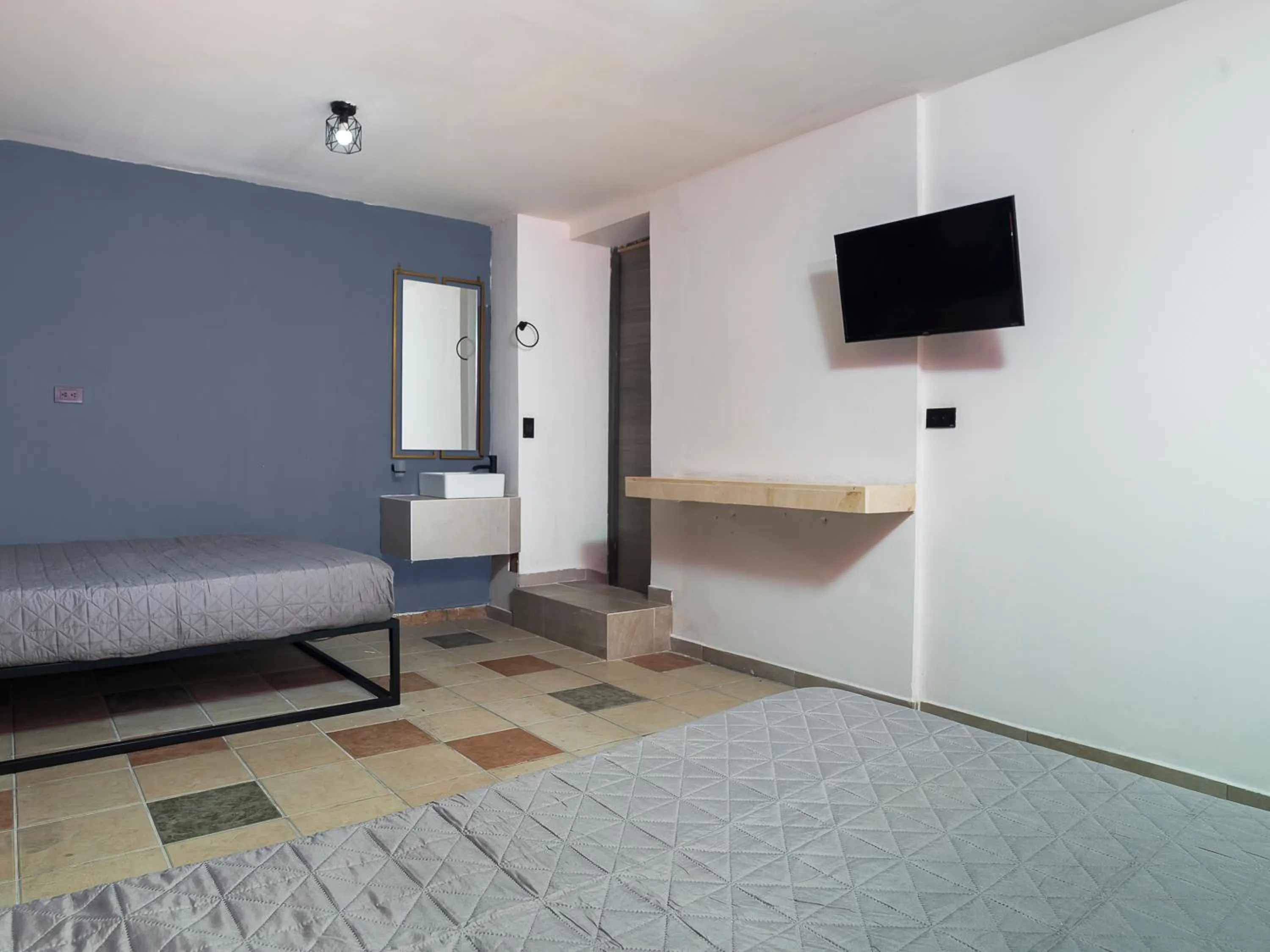 Bedroom, Bed in Adhoc Cintermex