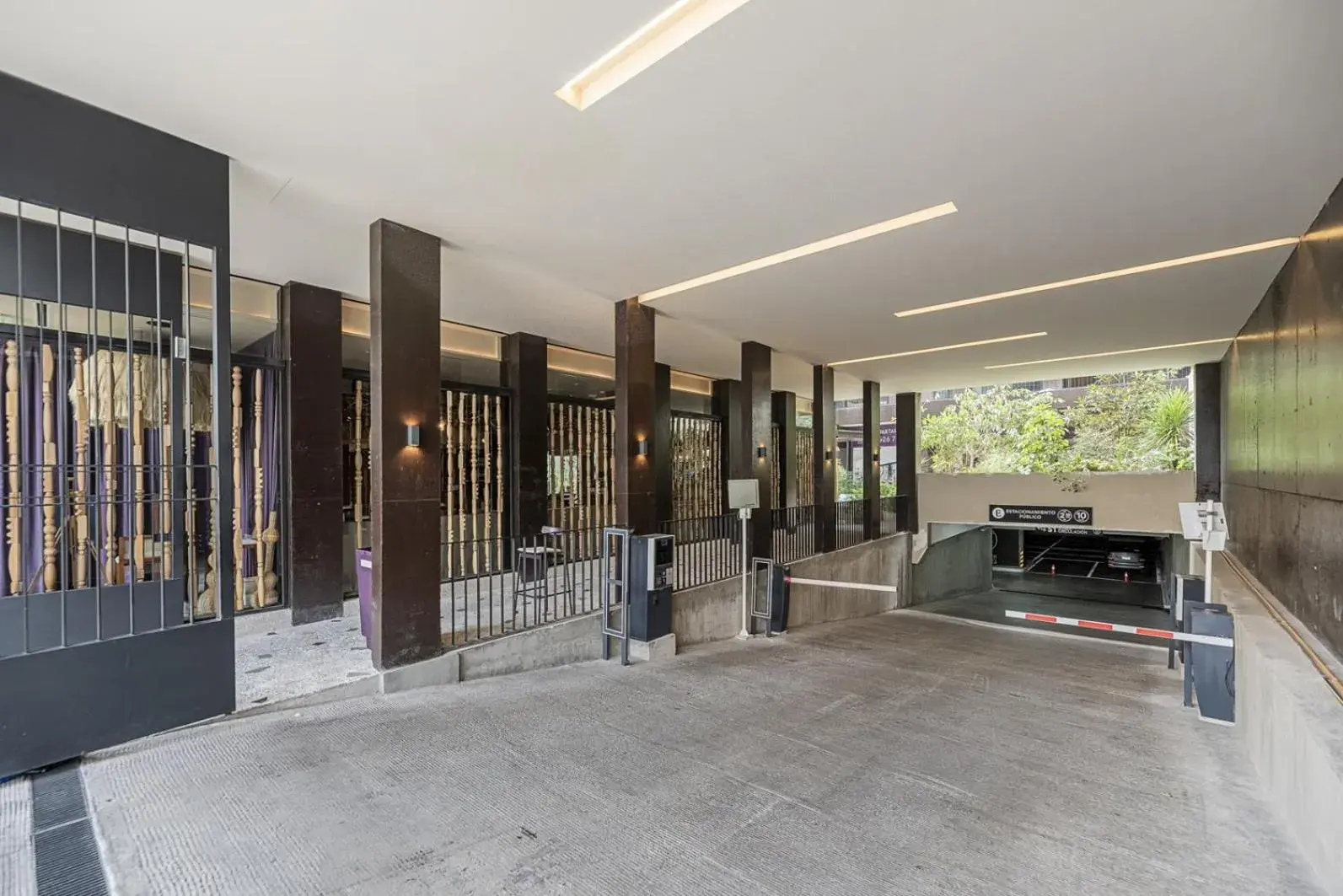 Facade/entrance in Cuadra 134 Residencial Condesa Facade/entrance in Cuadra 134 Residencial Condesa