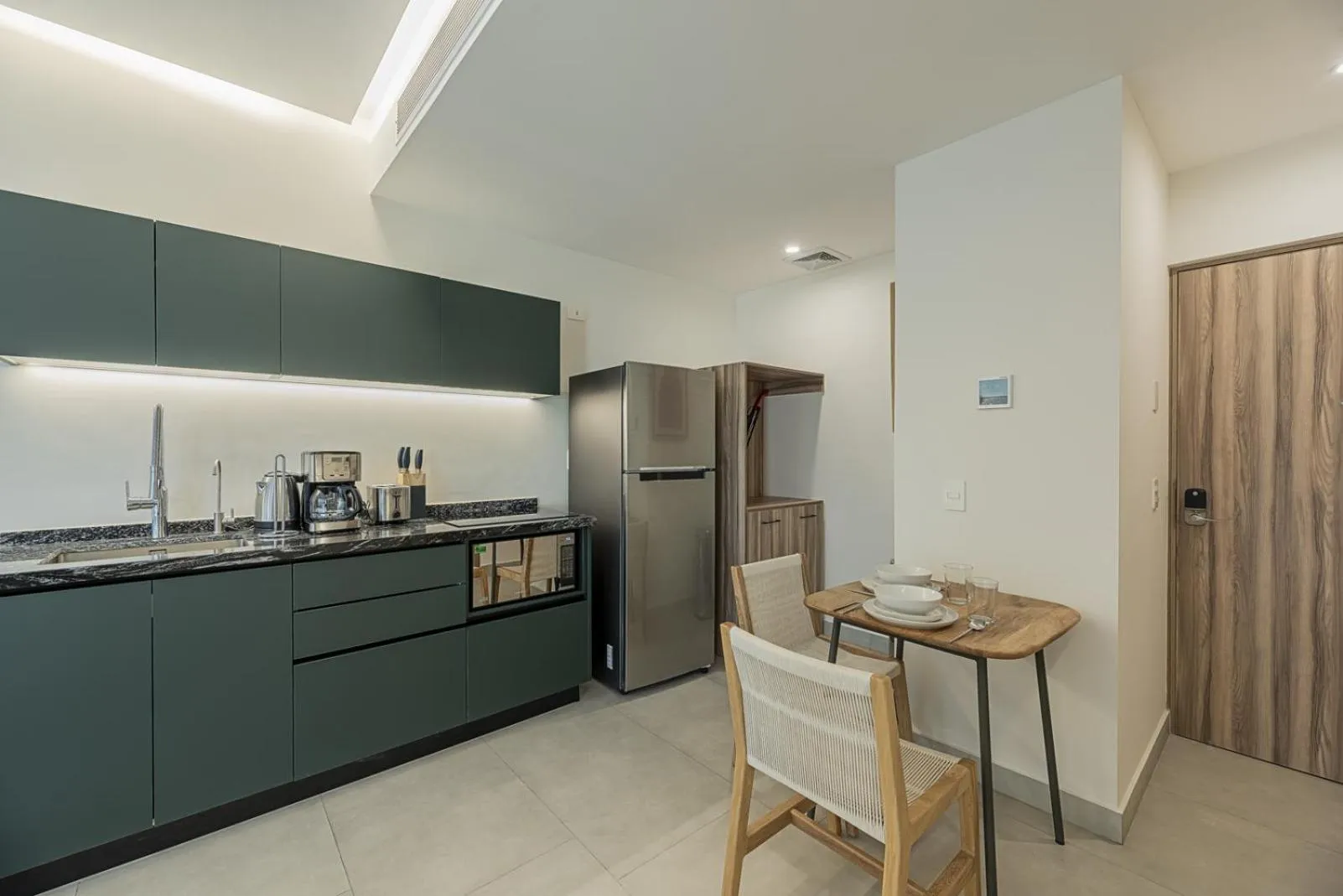 Dining area in Cuadra 134 Residencial Condesa